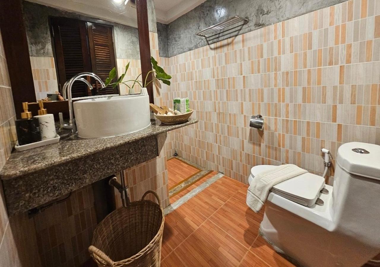 Deluxe Double Room with Beach Access photo 2