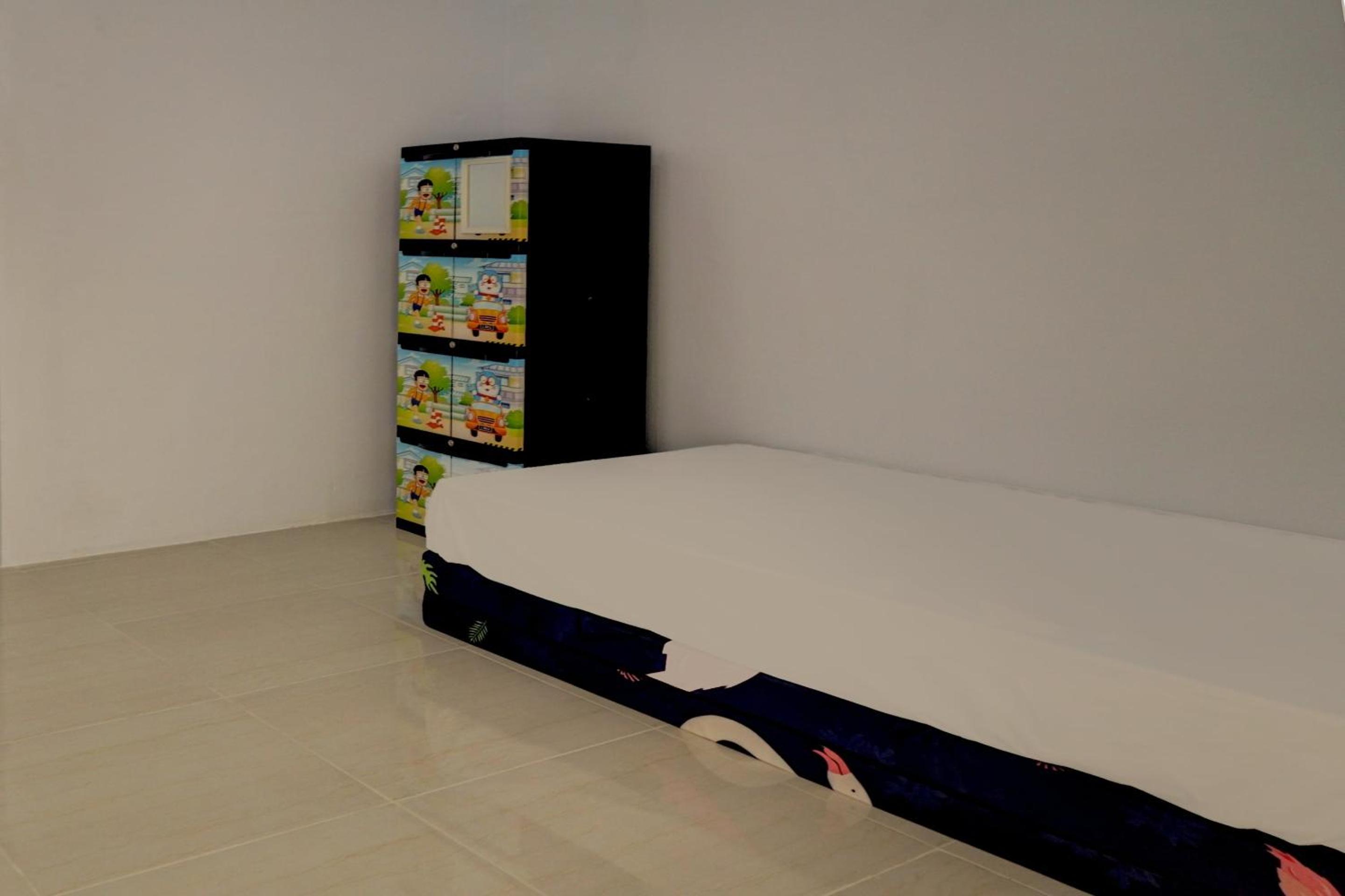 Large Single Room photo 3