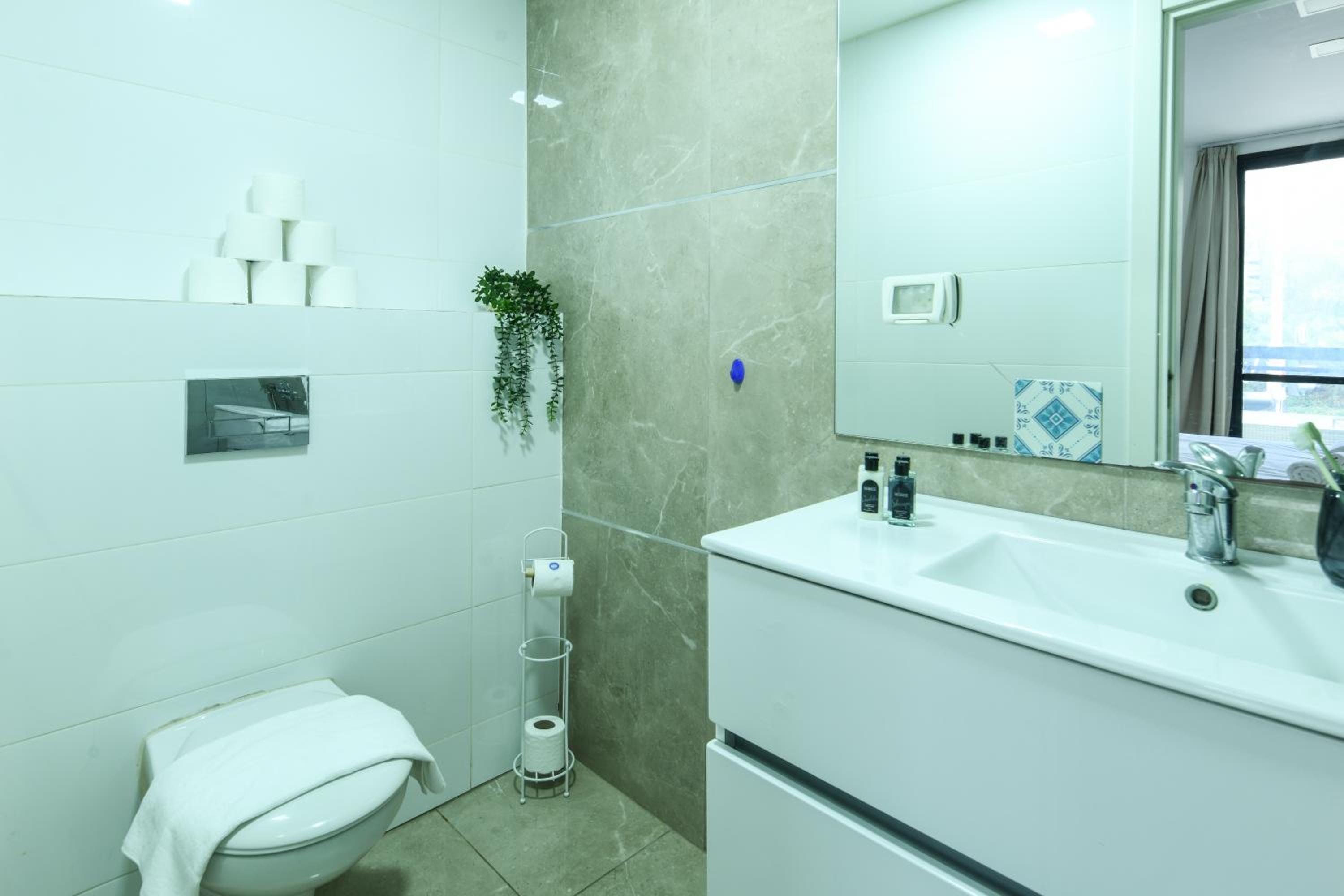 Apartment - Photo 23