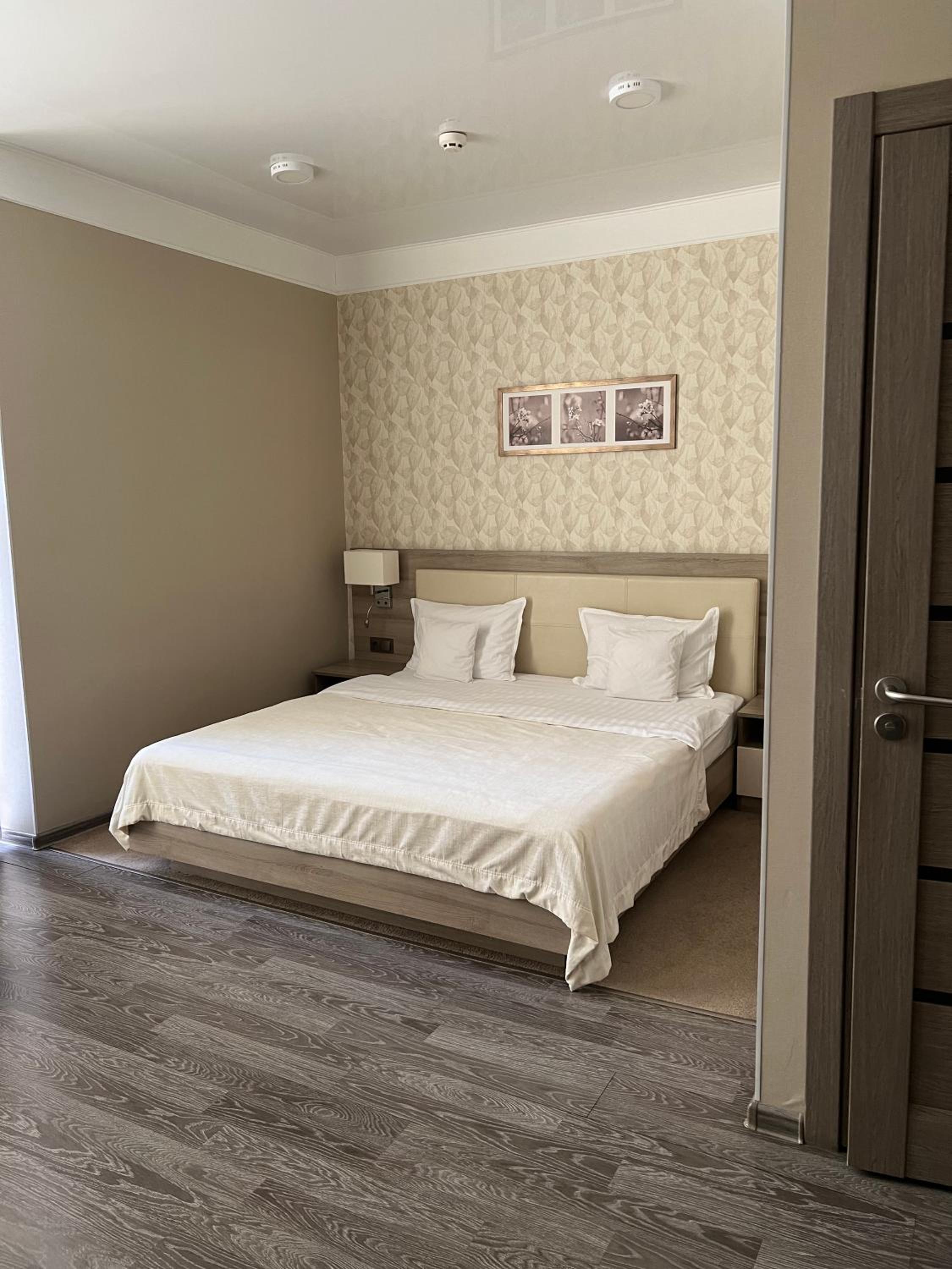 Large Double Room