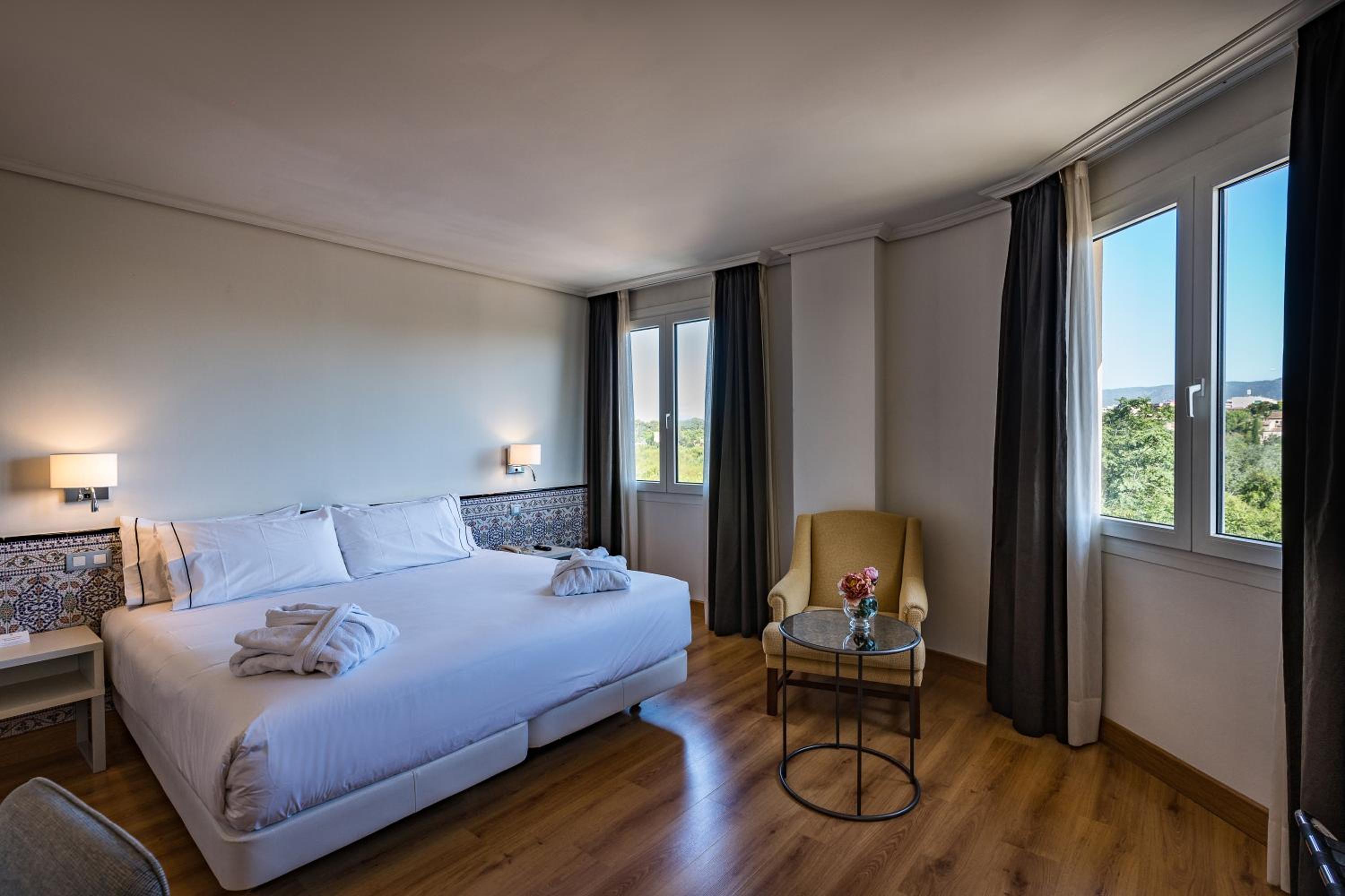 Superior Double Room - Photo 3