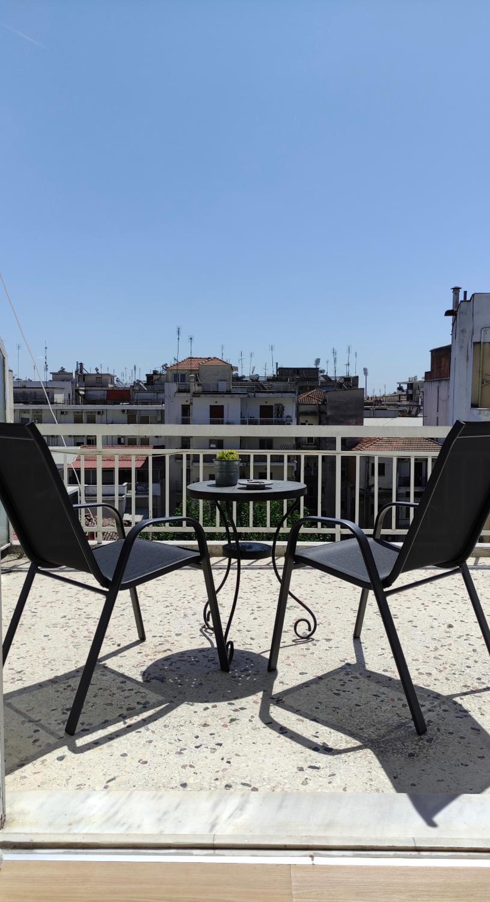 Apartment with Terrace - Photo 16