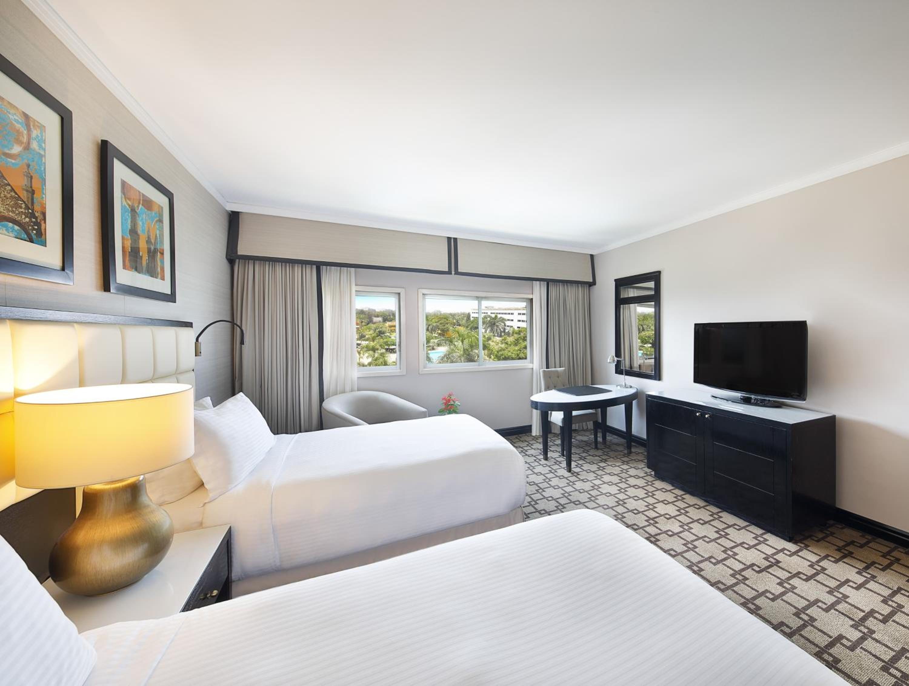 Executive Twin Room with Pool View thumbnail 5