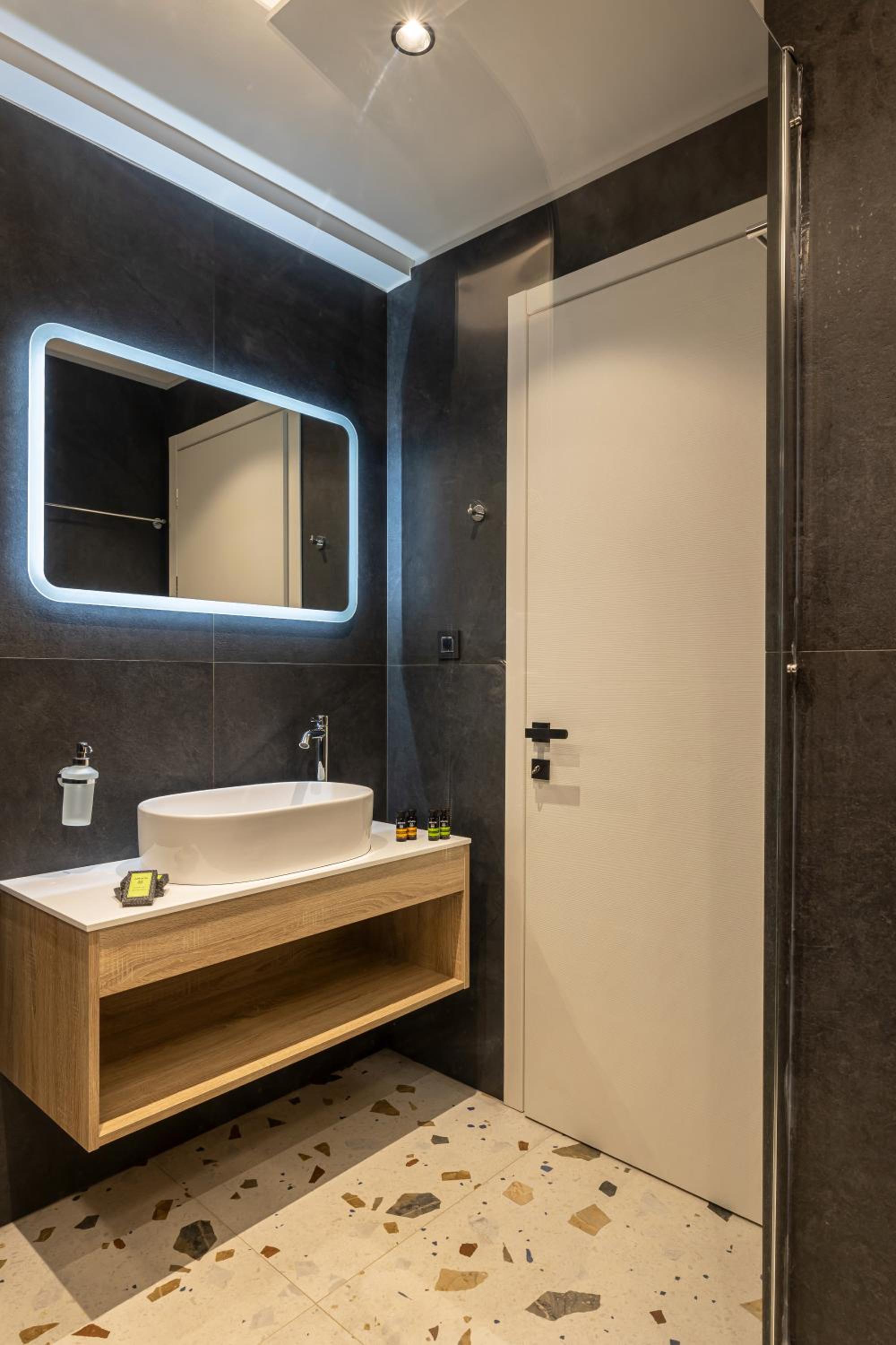 Superior Apartment - Photo 20