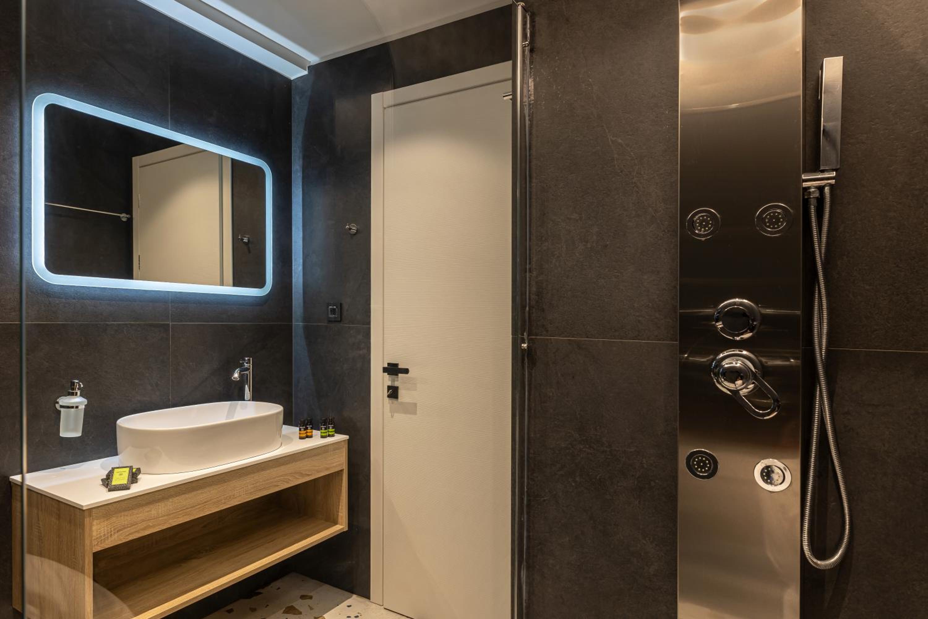 Superior Apartment - Photo 18