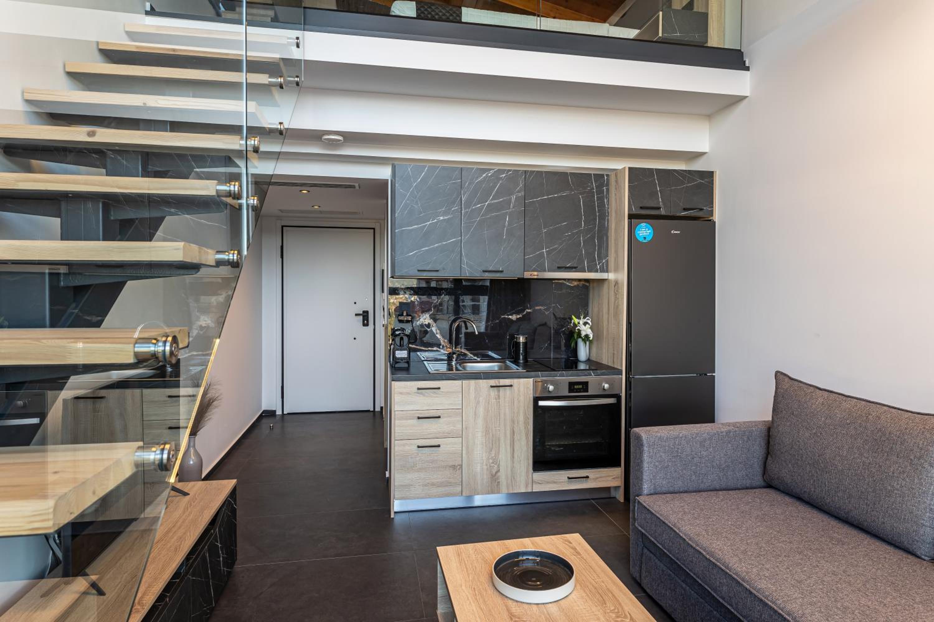 Junior Suite with Mountain View - Photo 10