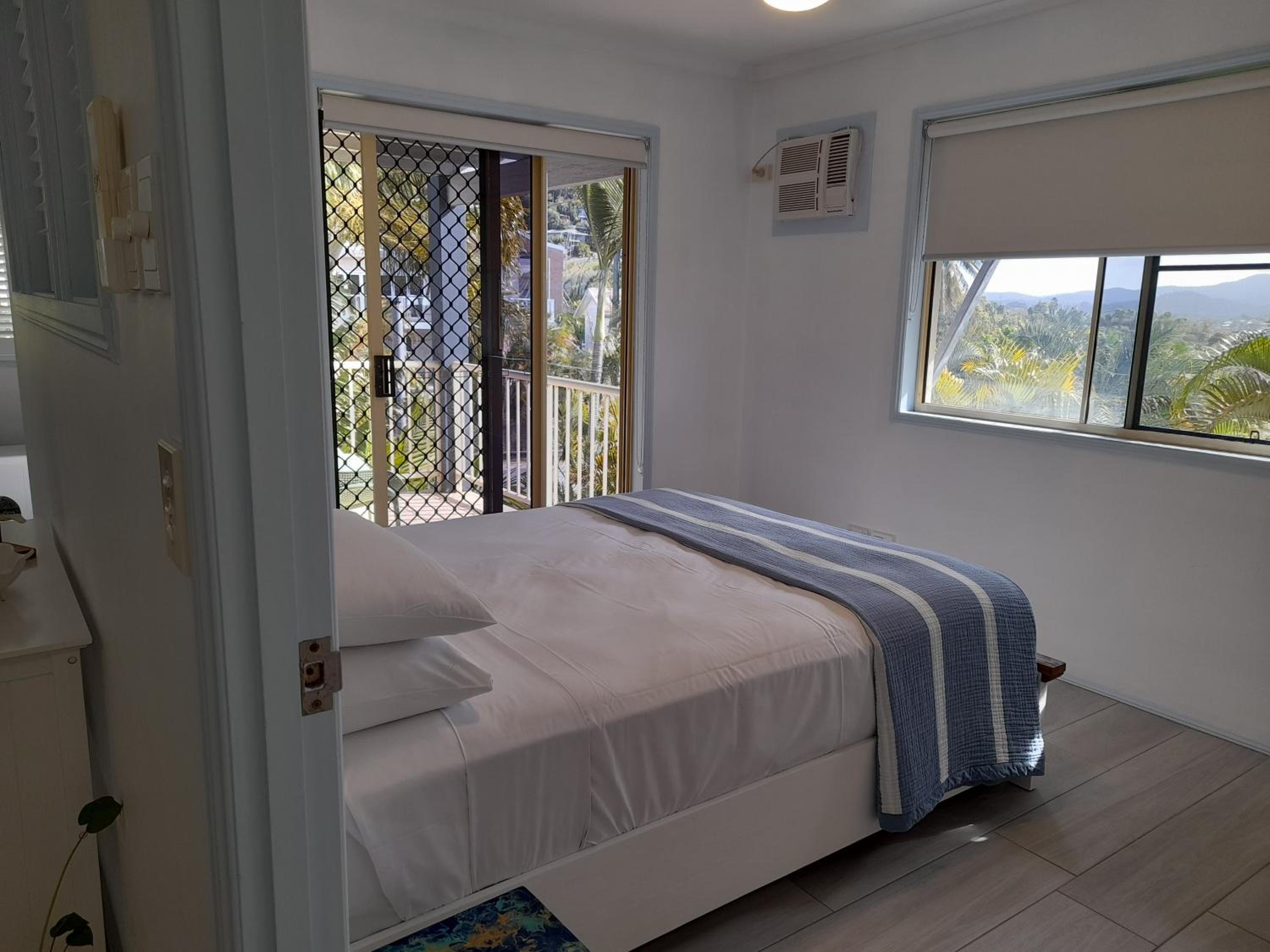 Apartment With Balcony photo 1