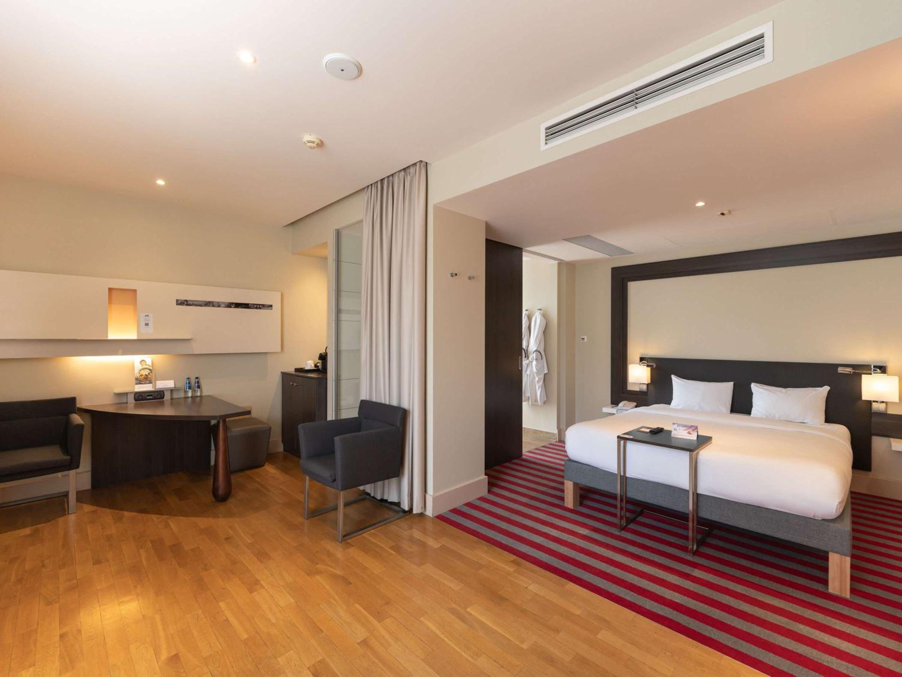 Privilege Queen Room - Photo 2