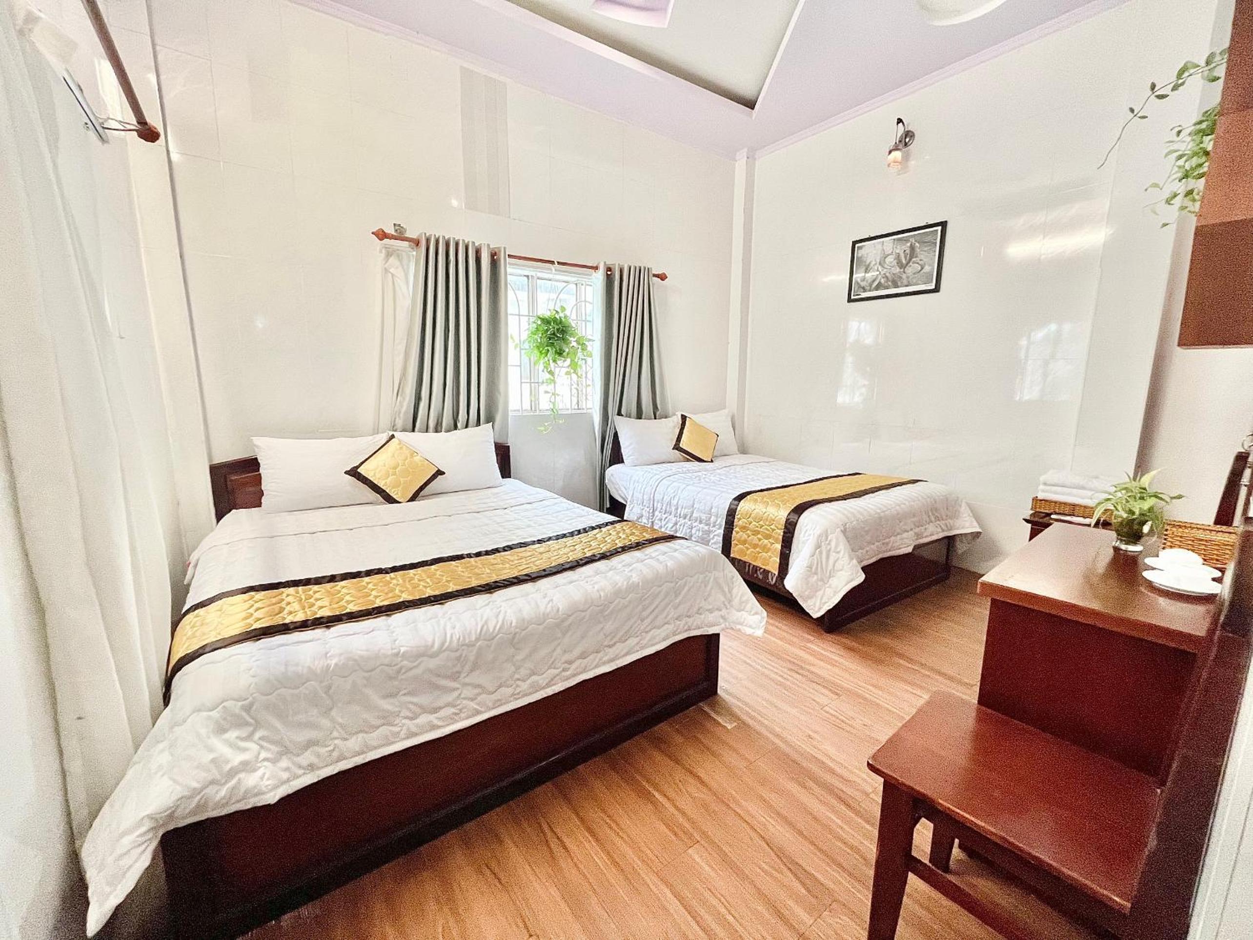 Quadruple Room - Photo 5