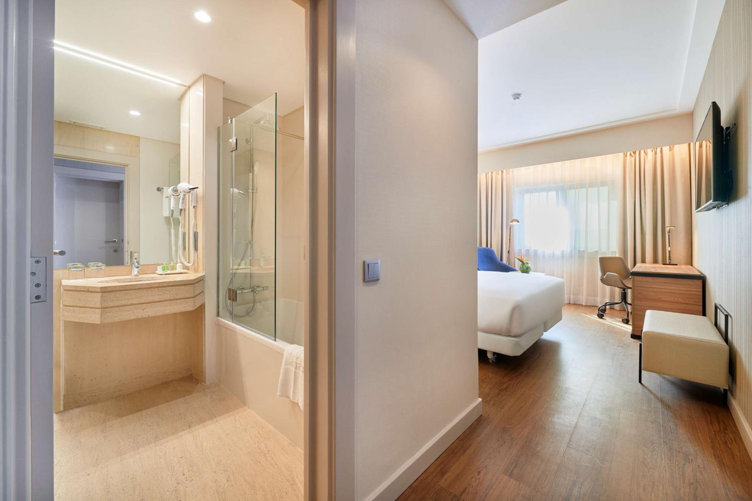 Superior Double or Twin Room with Terrace photo 1