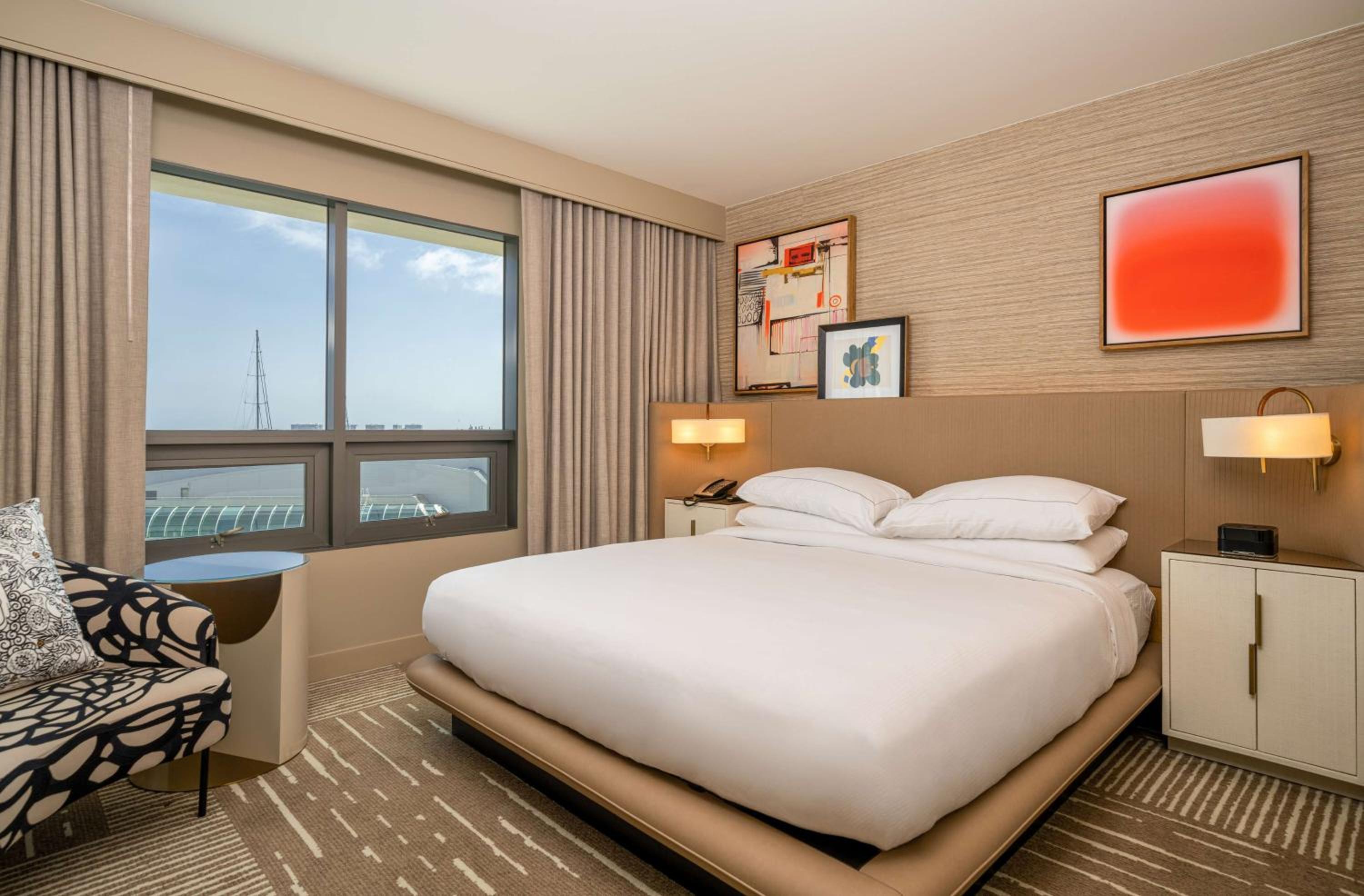 1 Bedroom Suite - 1 King - Photo 2