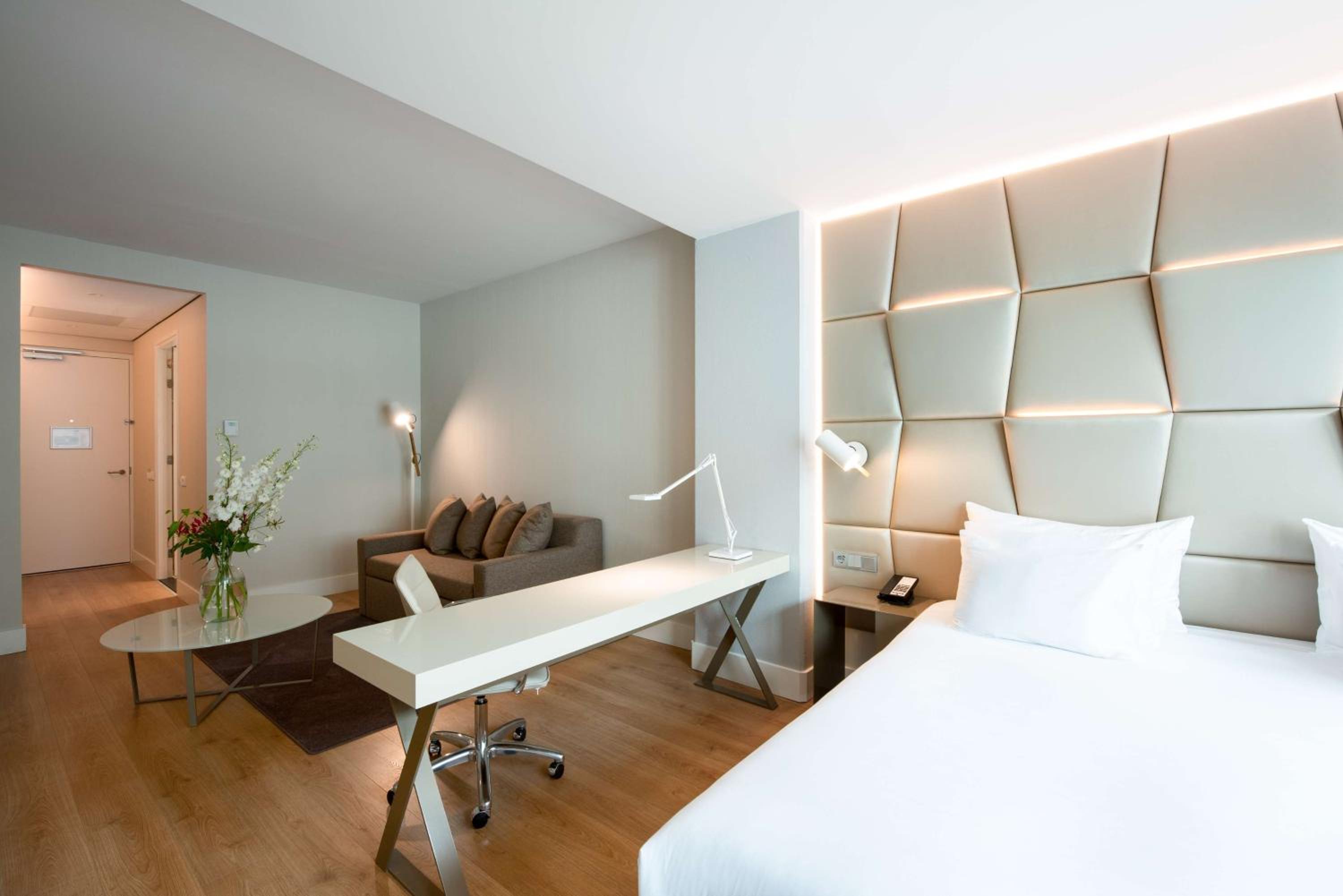 Junior Suite with Extra Bed (3 Adults + 1 Child) photo 3