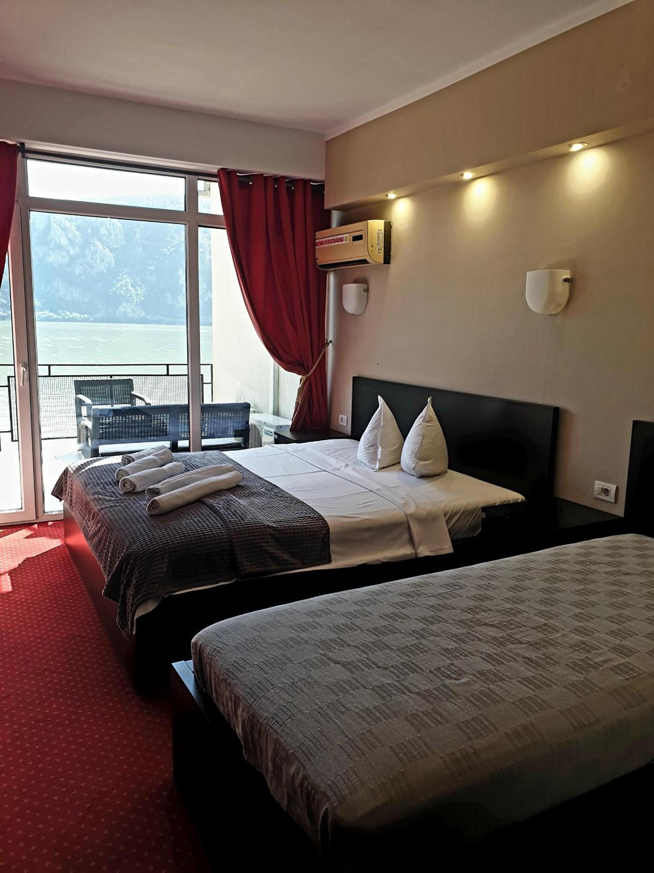 Triple Room with View