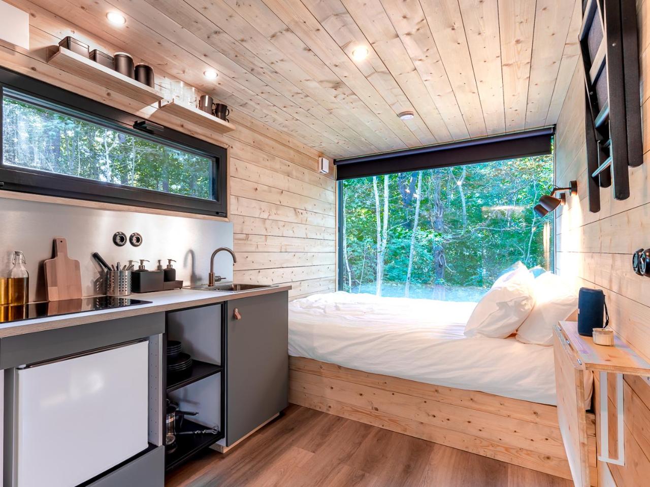 One-Bedroom House photo 1