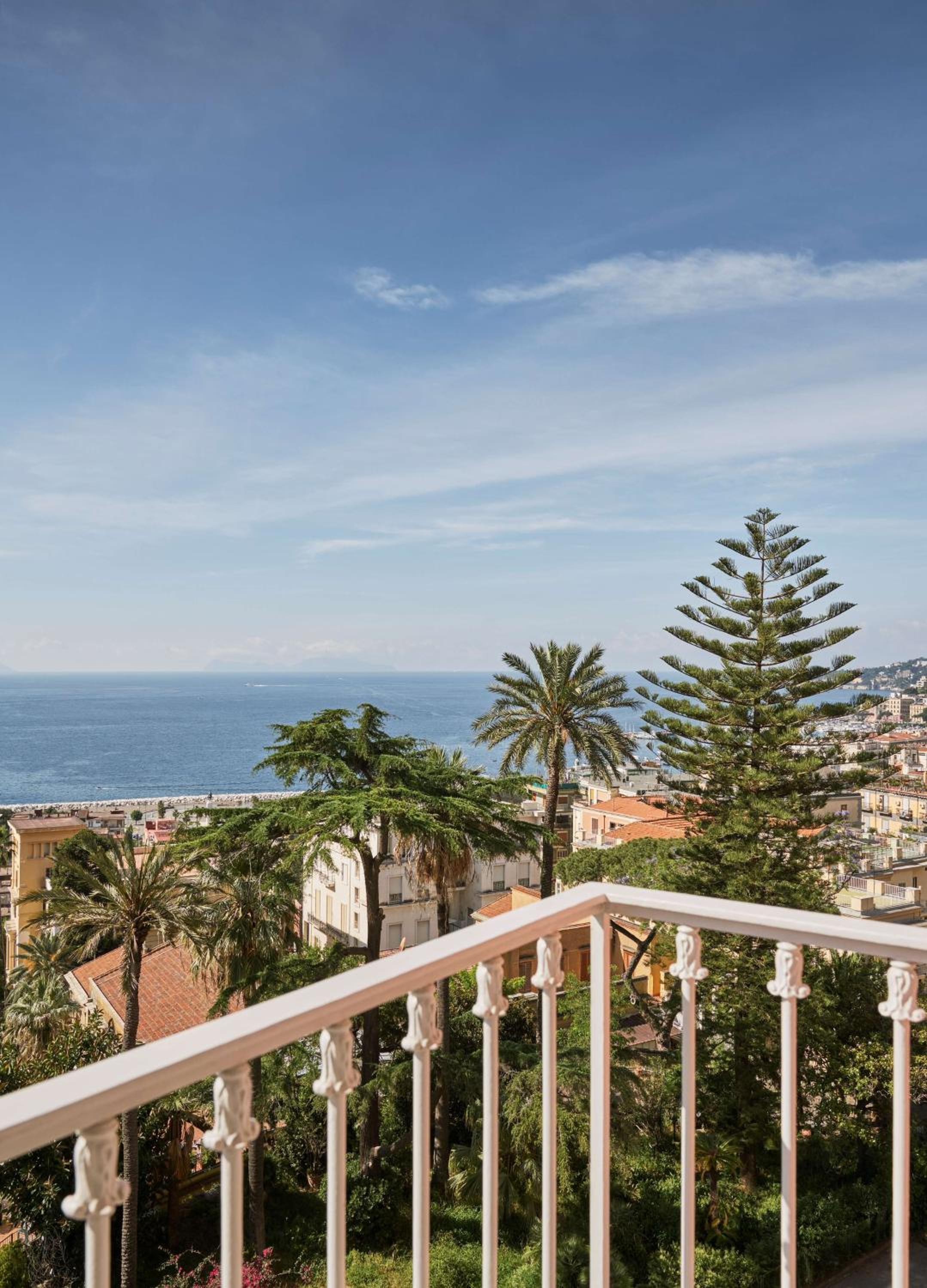 Superior Twin Guest Room with Sea View