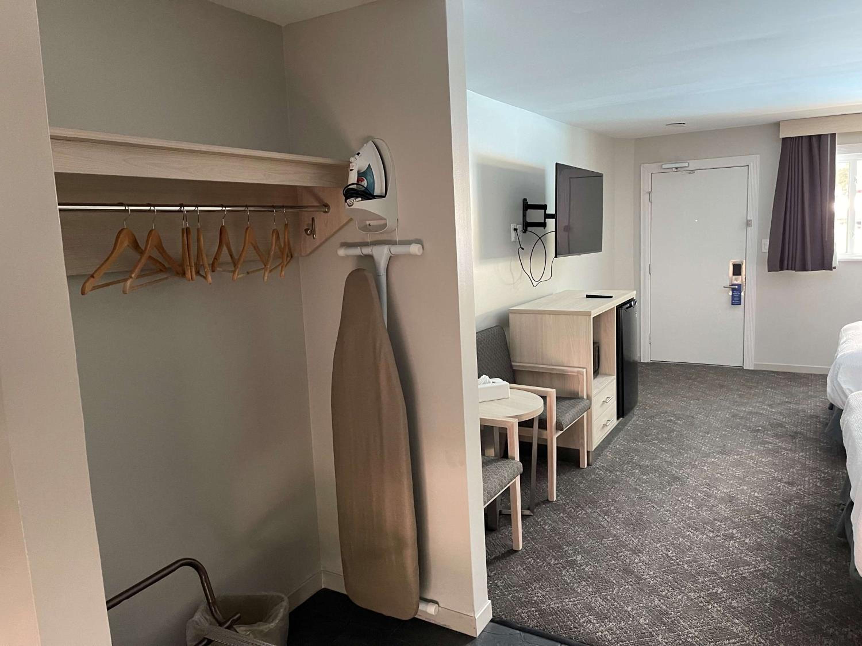 Queen Room with Two Queen Beds - Outdoor Pool Area (Not Pet-Friendly) - Photo 4