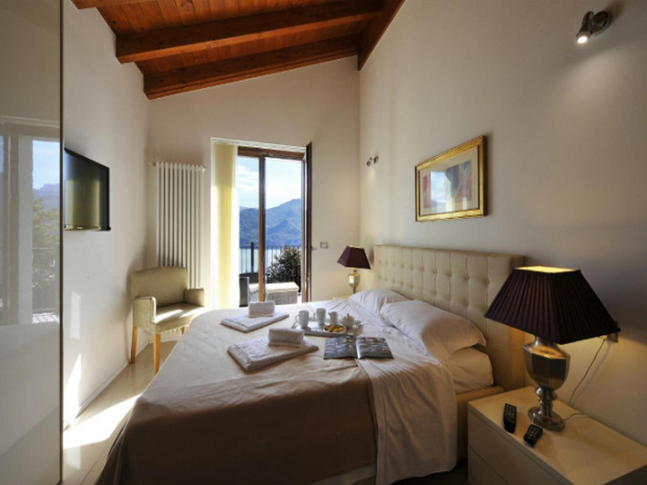 Villa photo 1