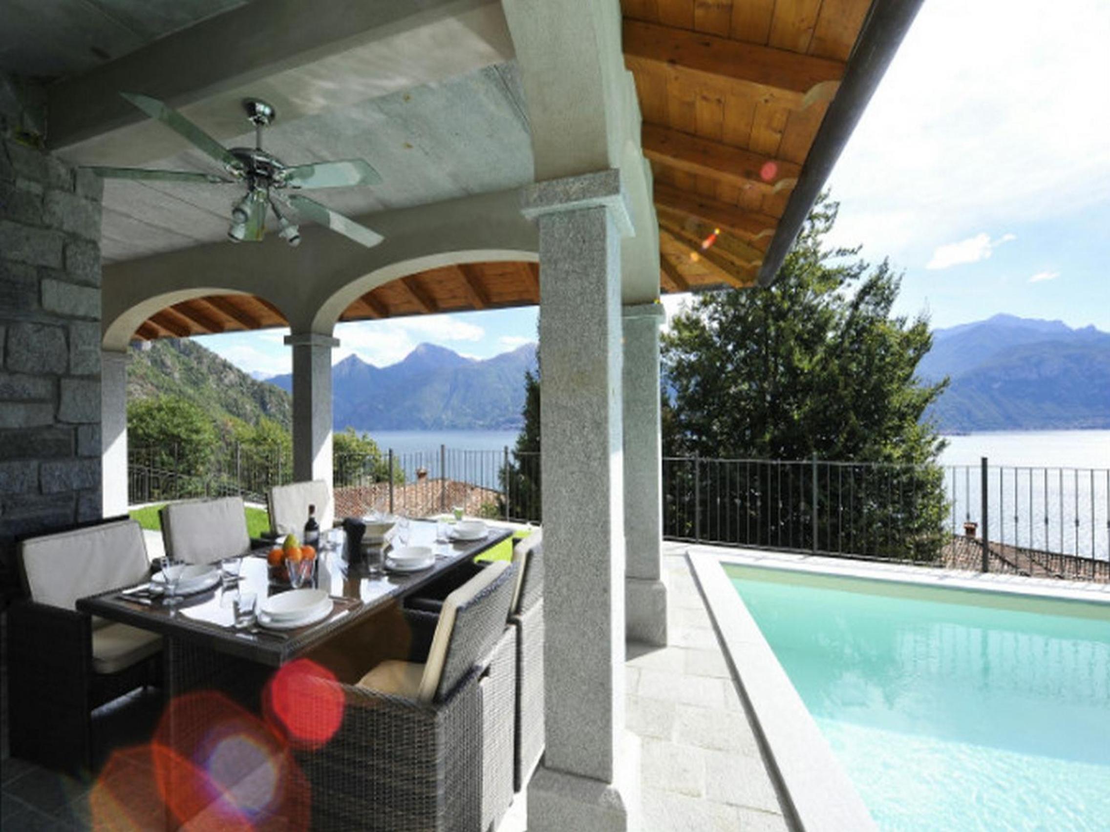 Villa photo 3
