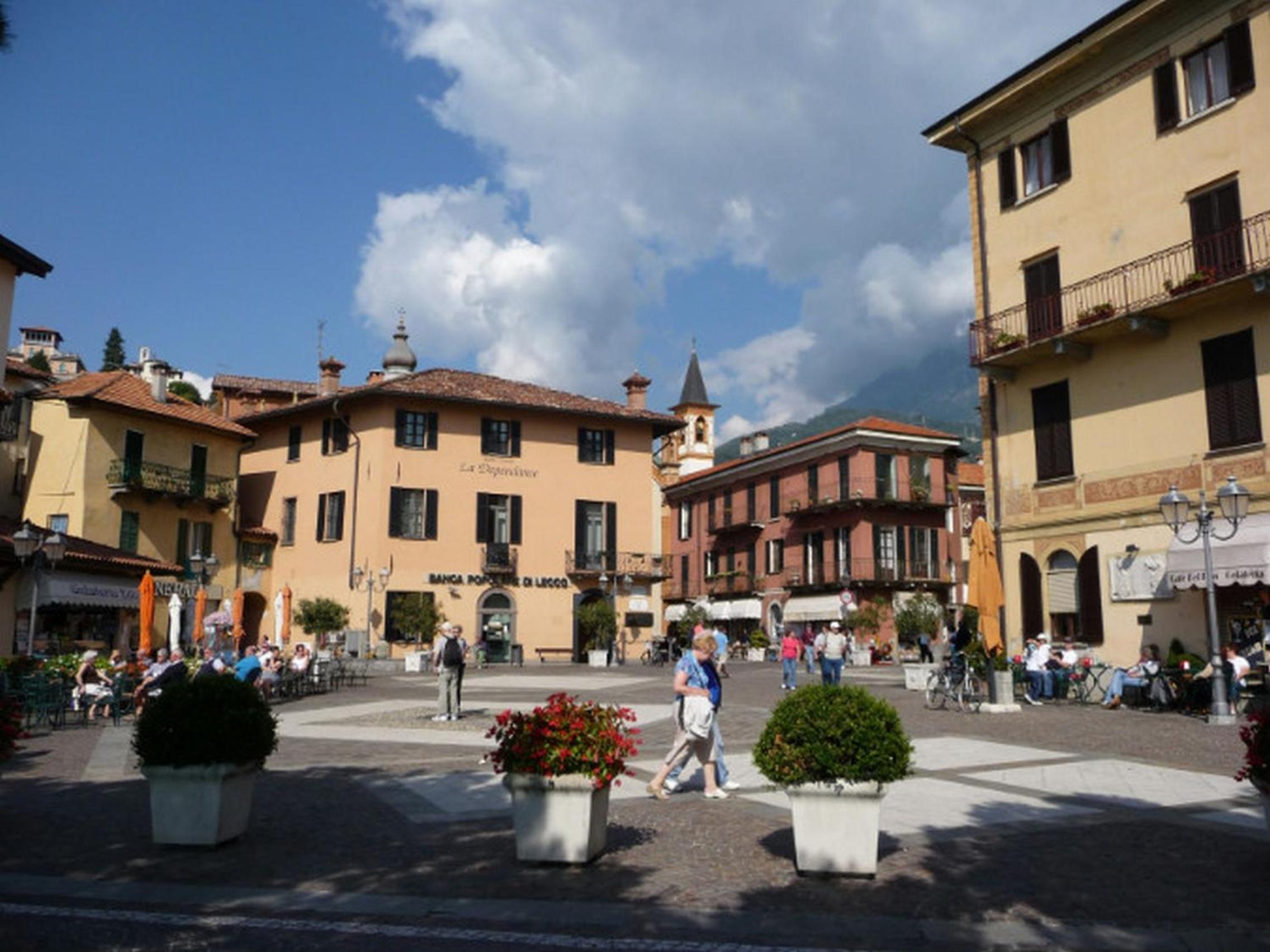 Villa photo 2