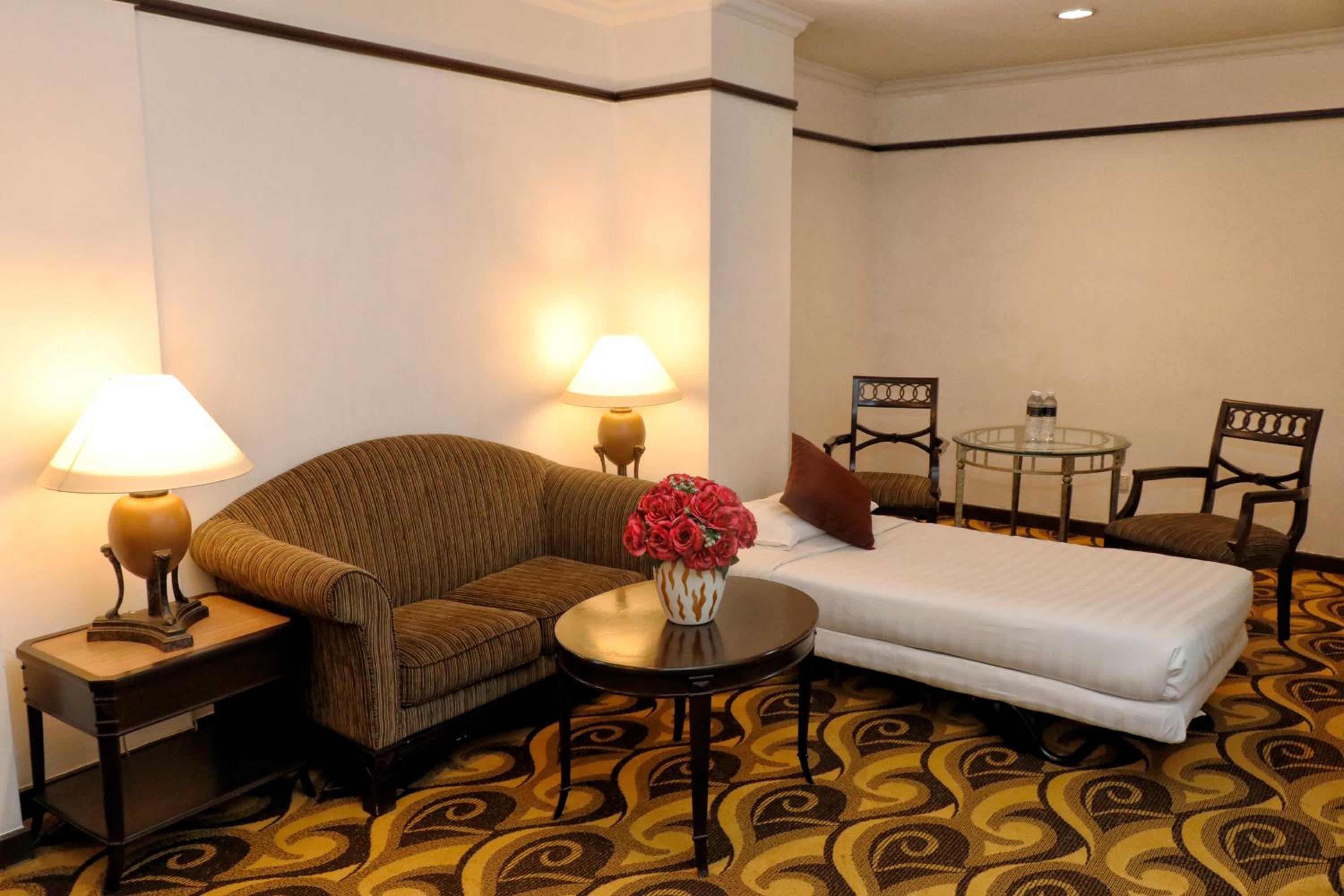Triple Suite