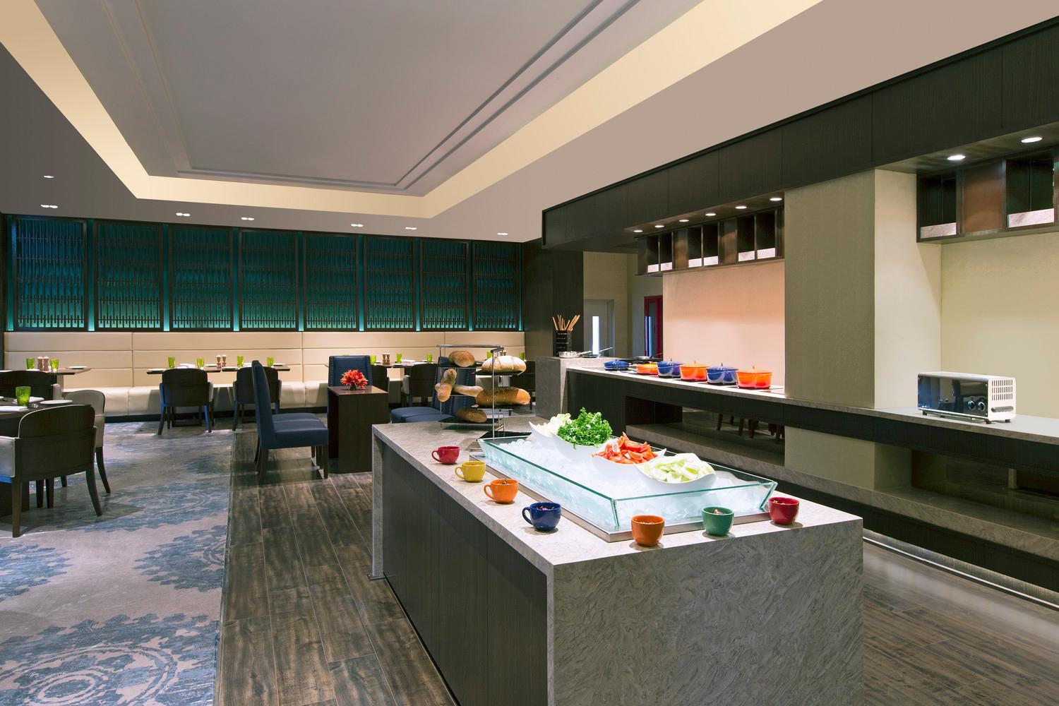 Sheraton Club-Twin Bed – Lounge access with 02hrs happy hours Sheraton Club-Twin Bed – Lounge access with 02hrs happy hours