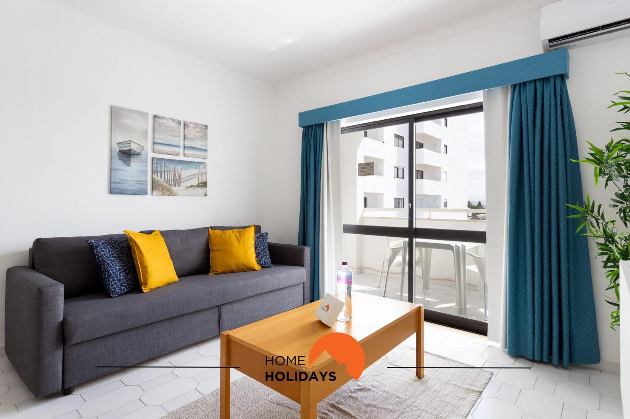 Apartment with Balcony