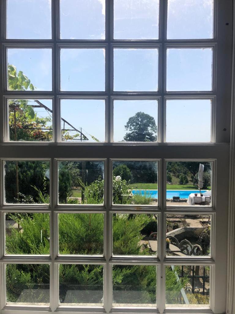 Triple Room with Pool View photo 3