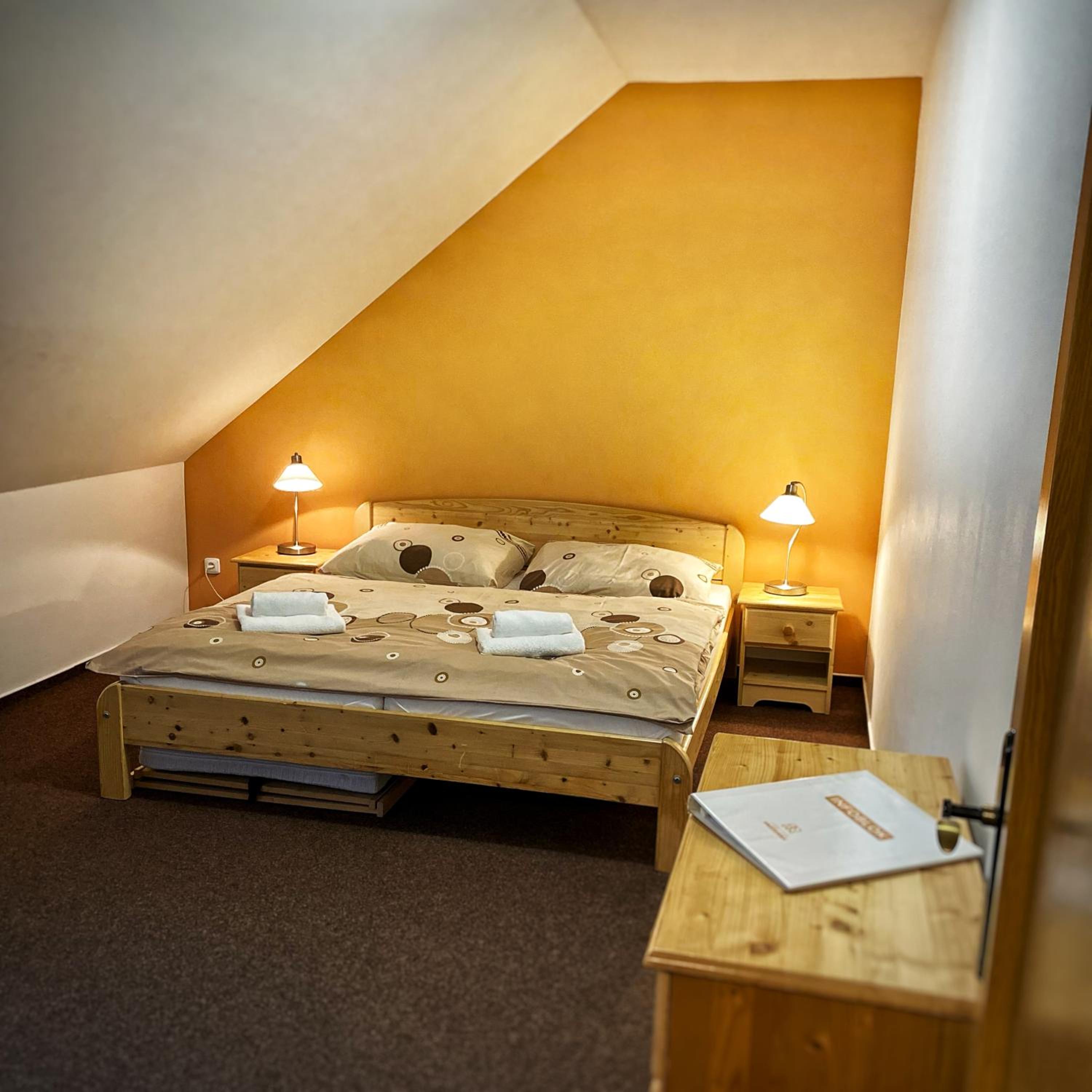 Deluxe Double Room with Bath photo 3