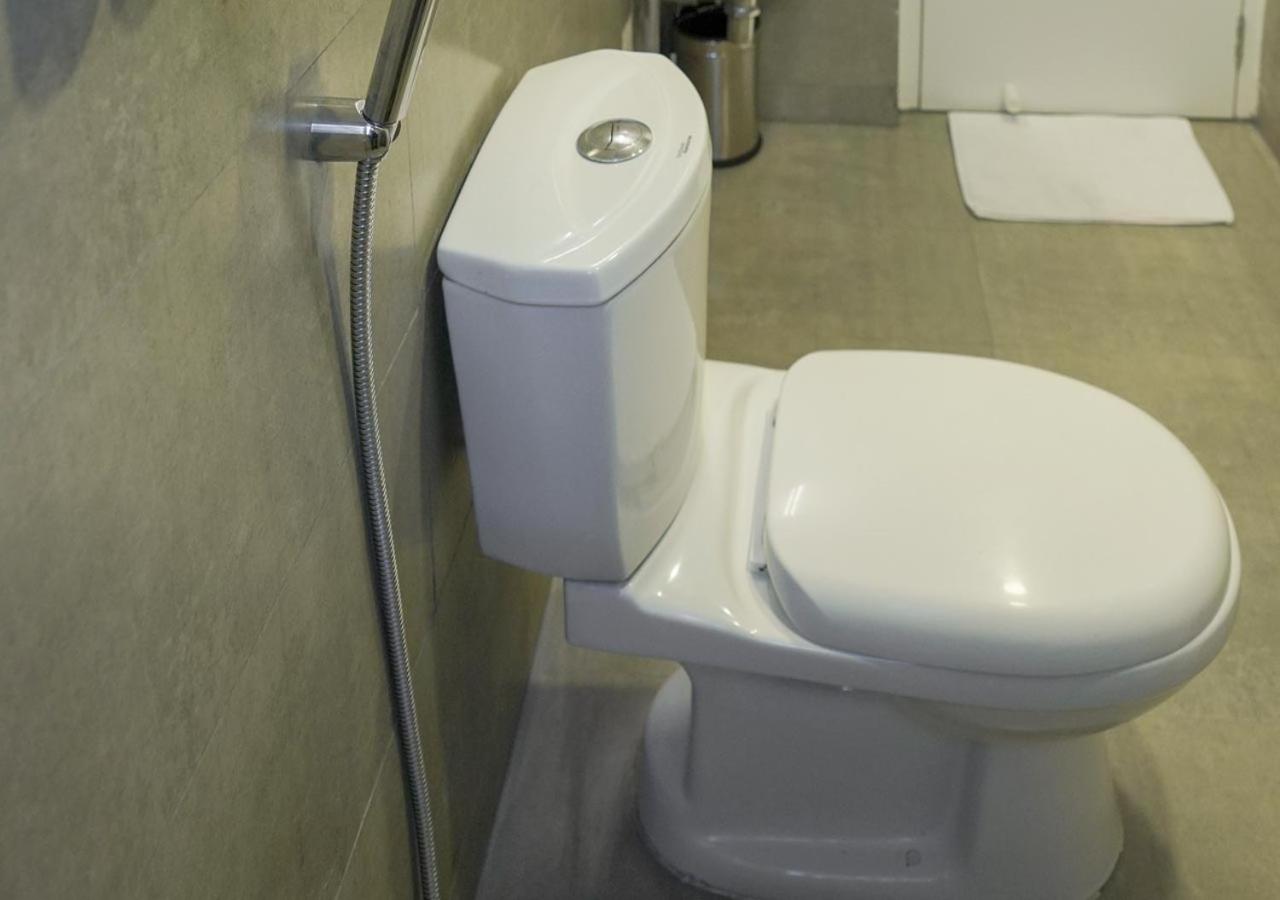 Standard Twin Room - Photo 8