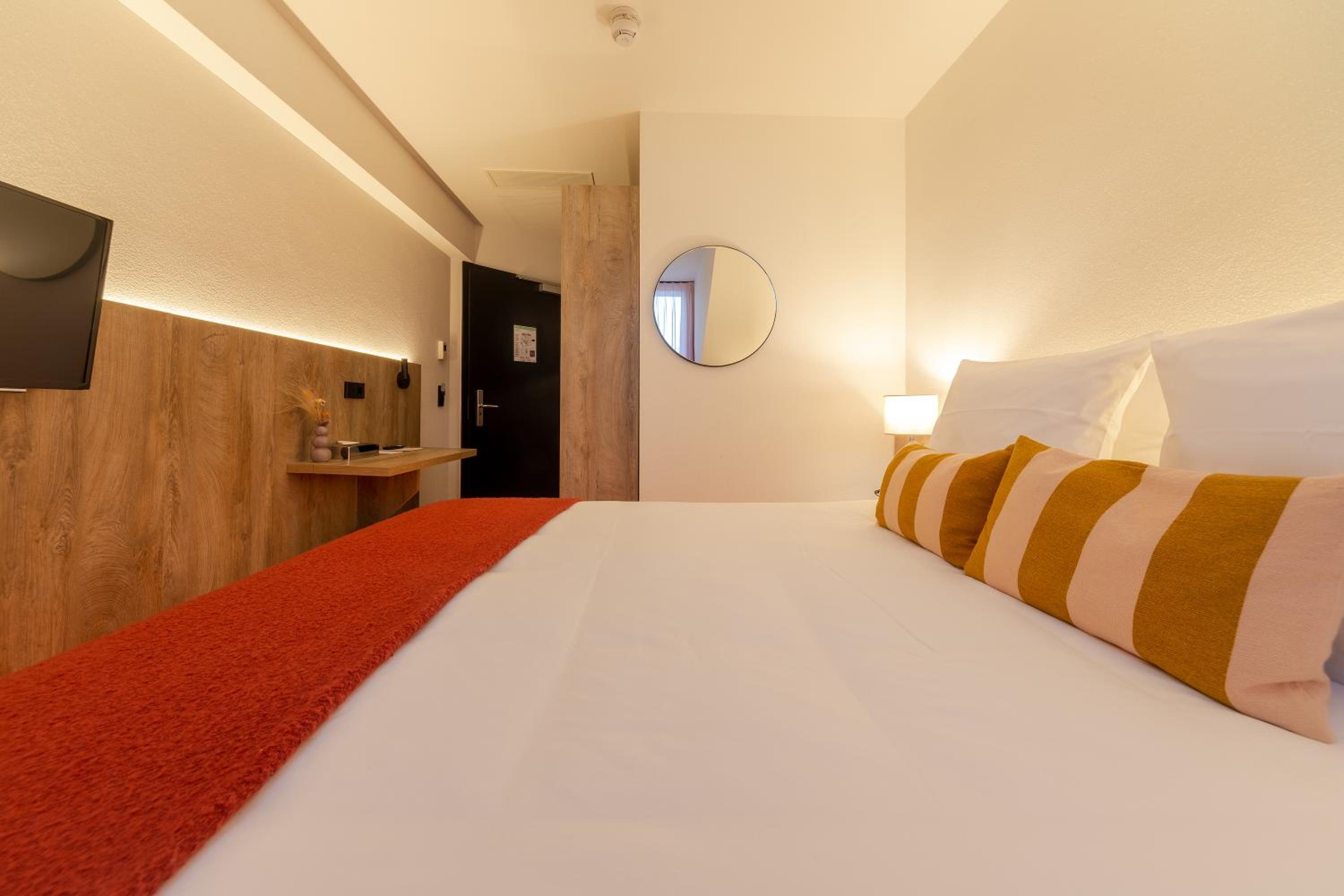 Double Room - Photo 13