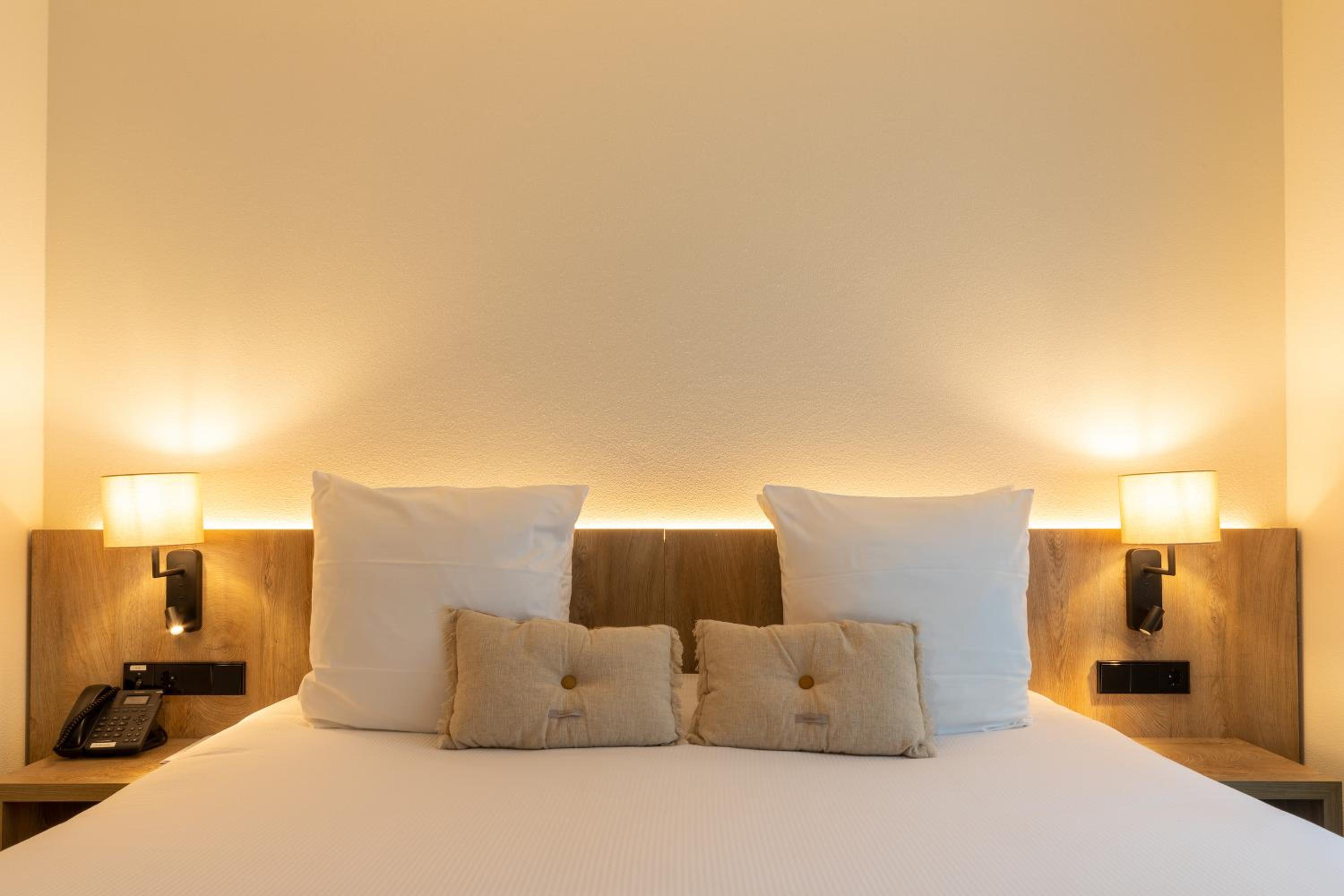 Double Room - Photo 18