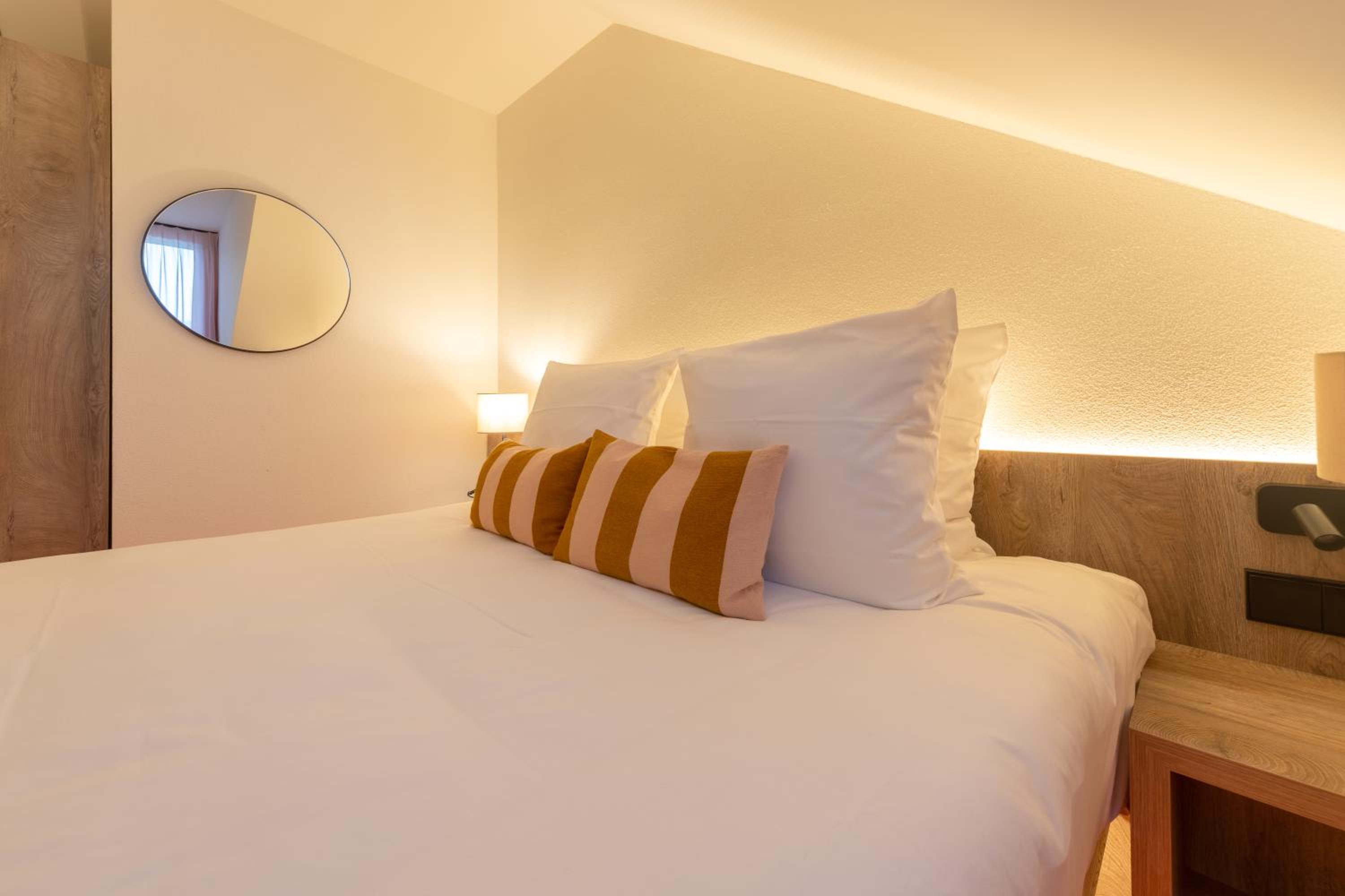 Double Room - Photo 7