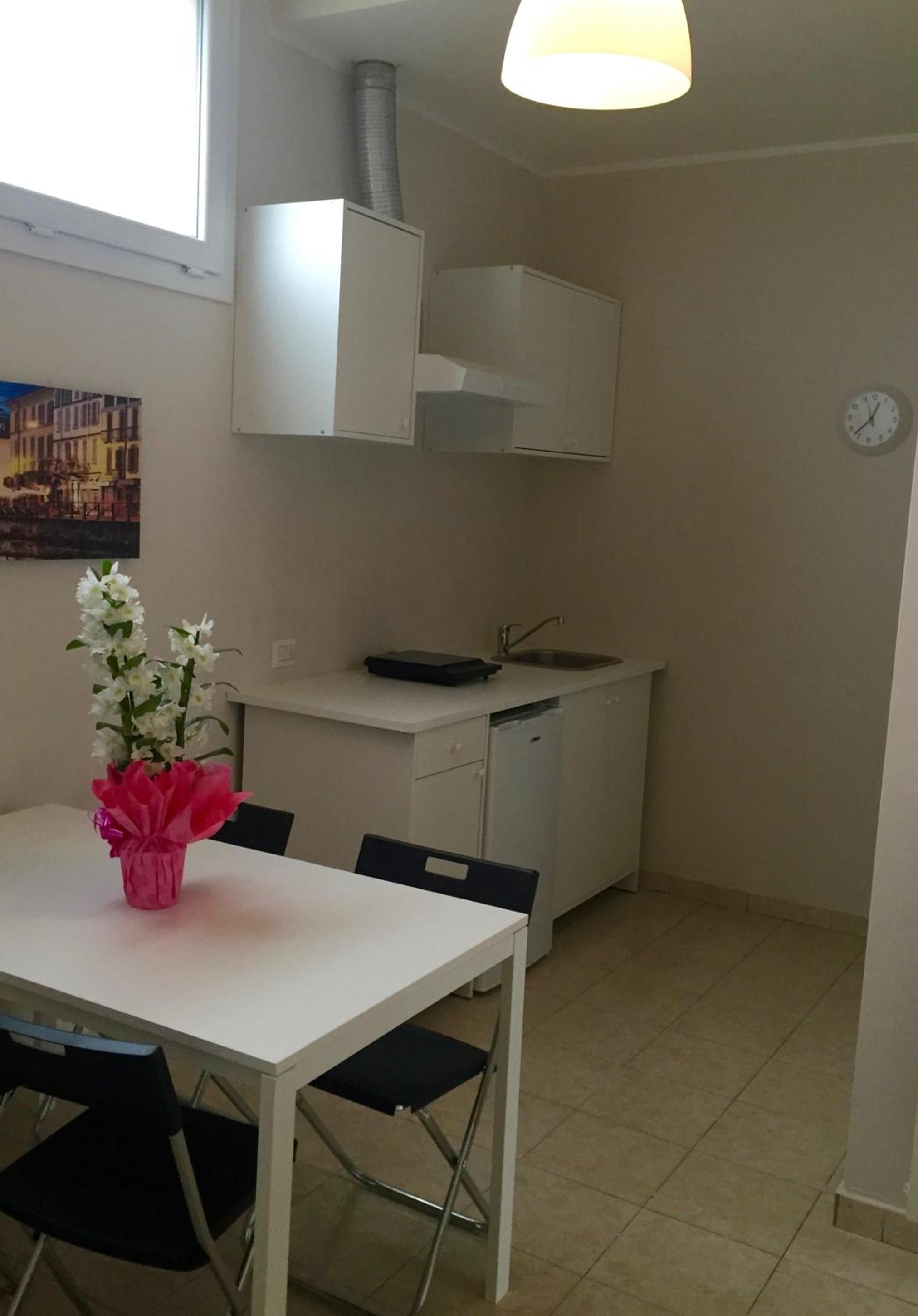 Apartment photo 2