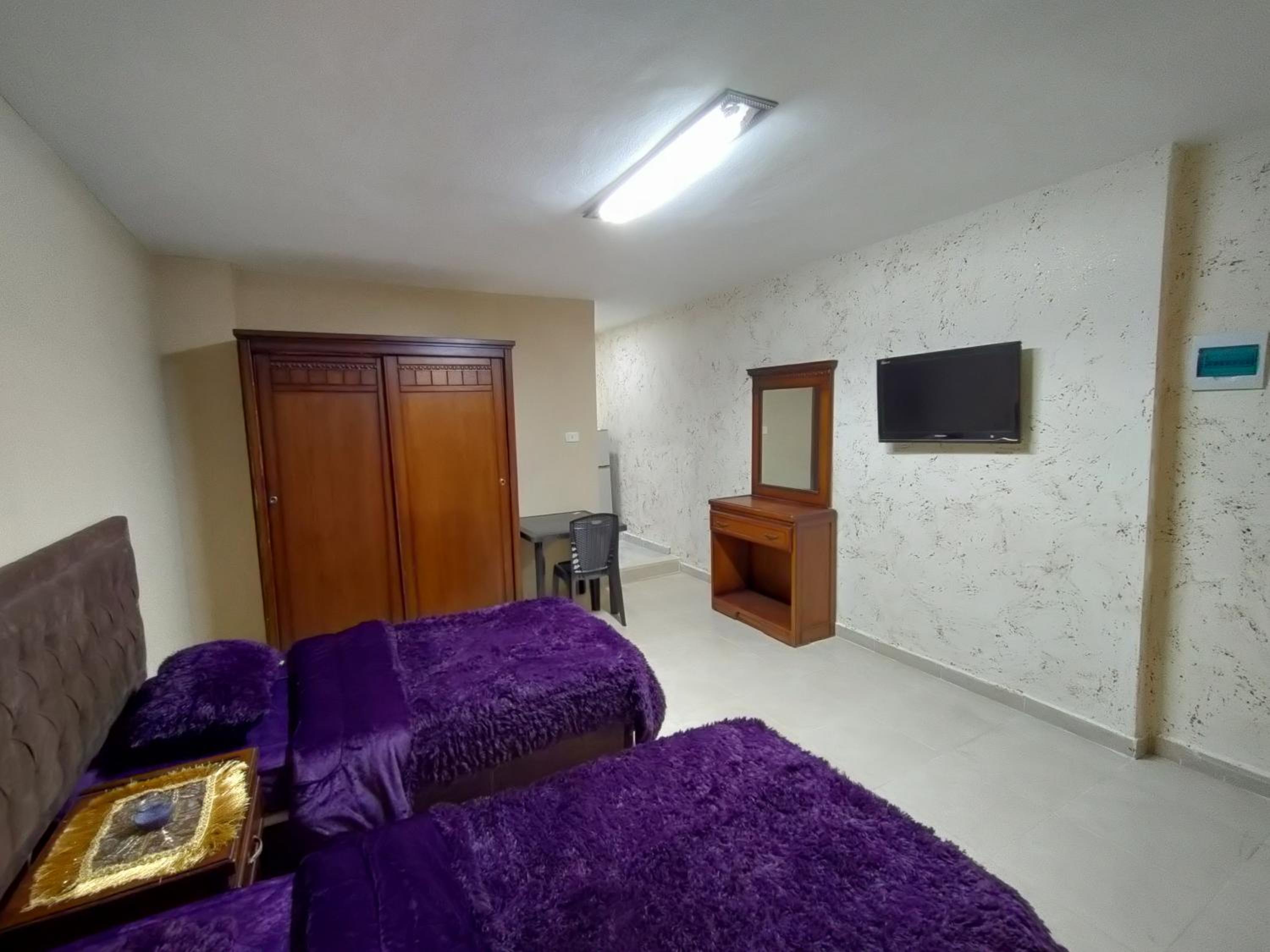 Twin Room With Shared Toilet photo 3