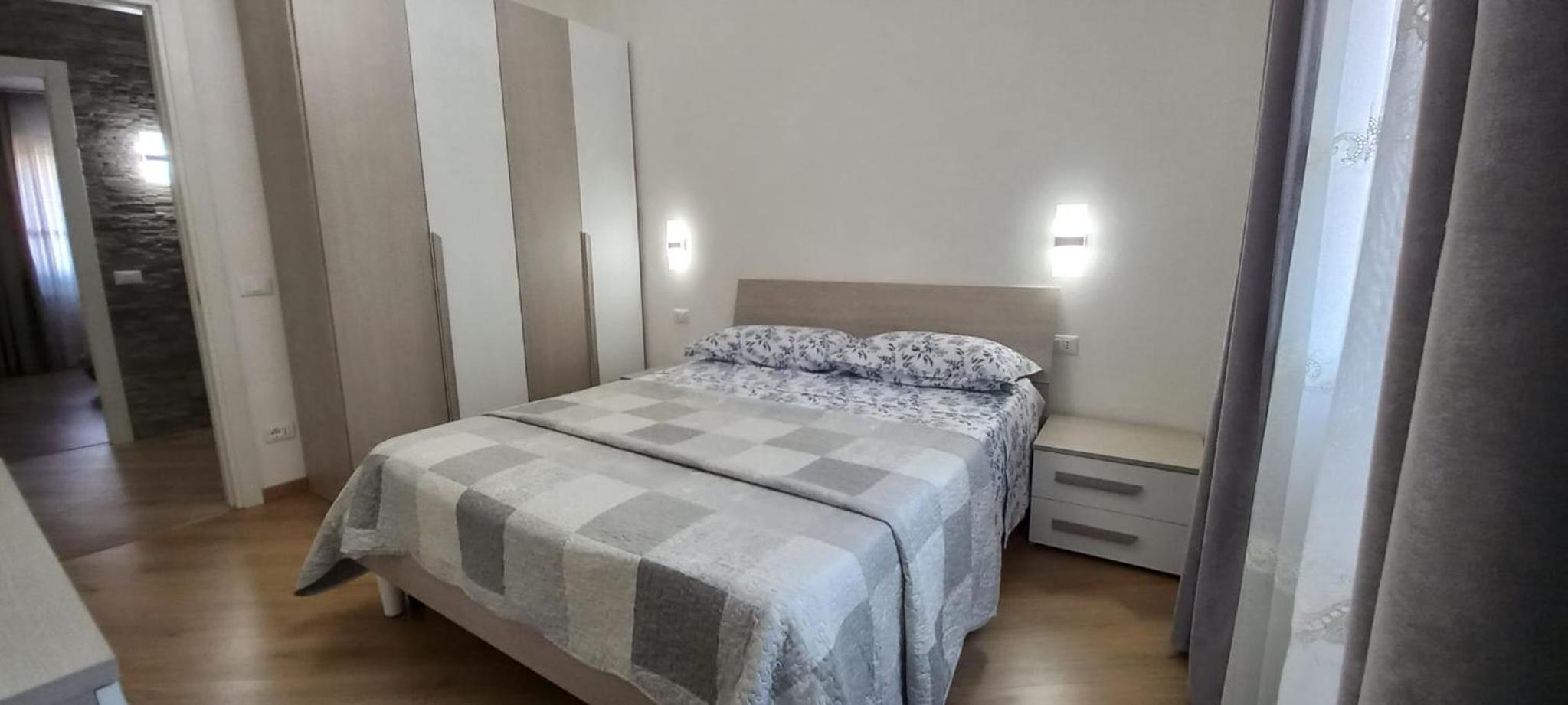 Three-Bedroom Apartment - Photo 12