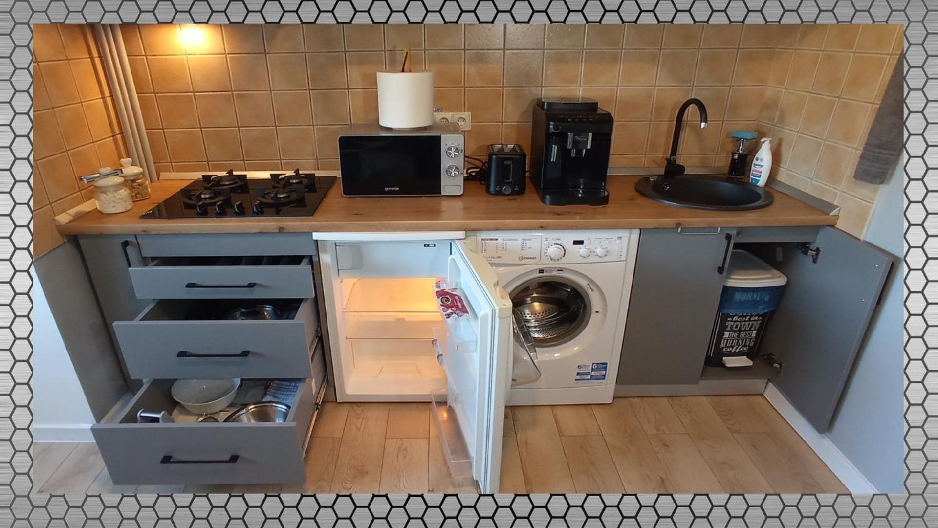 One-Bedroom Apartment - Photo 17