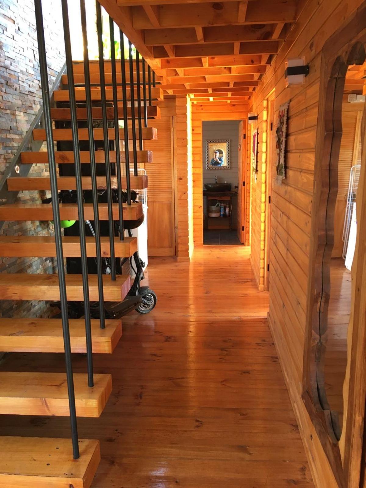 Three-Bedroom House photo 3
