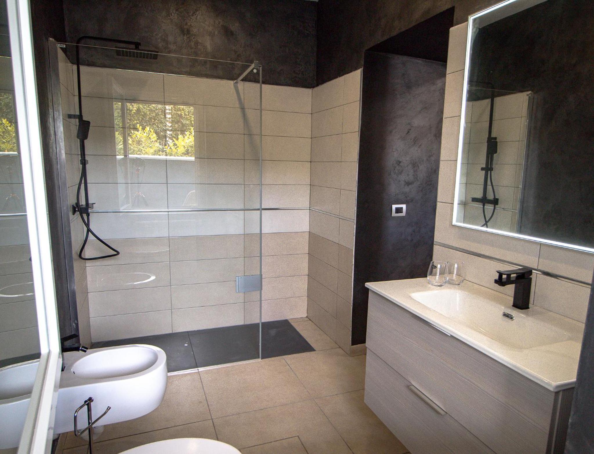 One-Bedroom Apartment - Photo 16