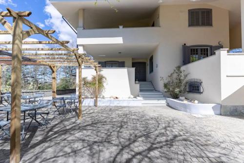 Villa with Private Pool photo 2