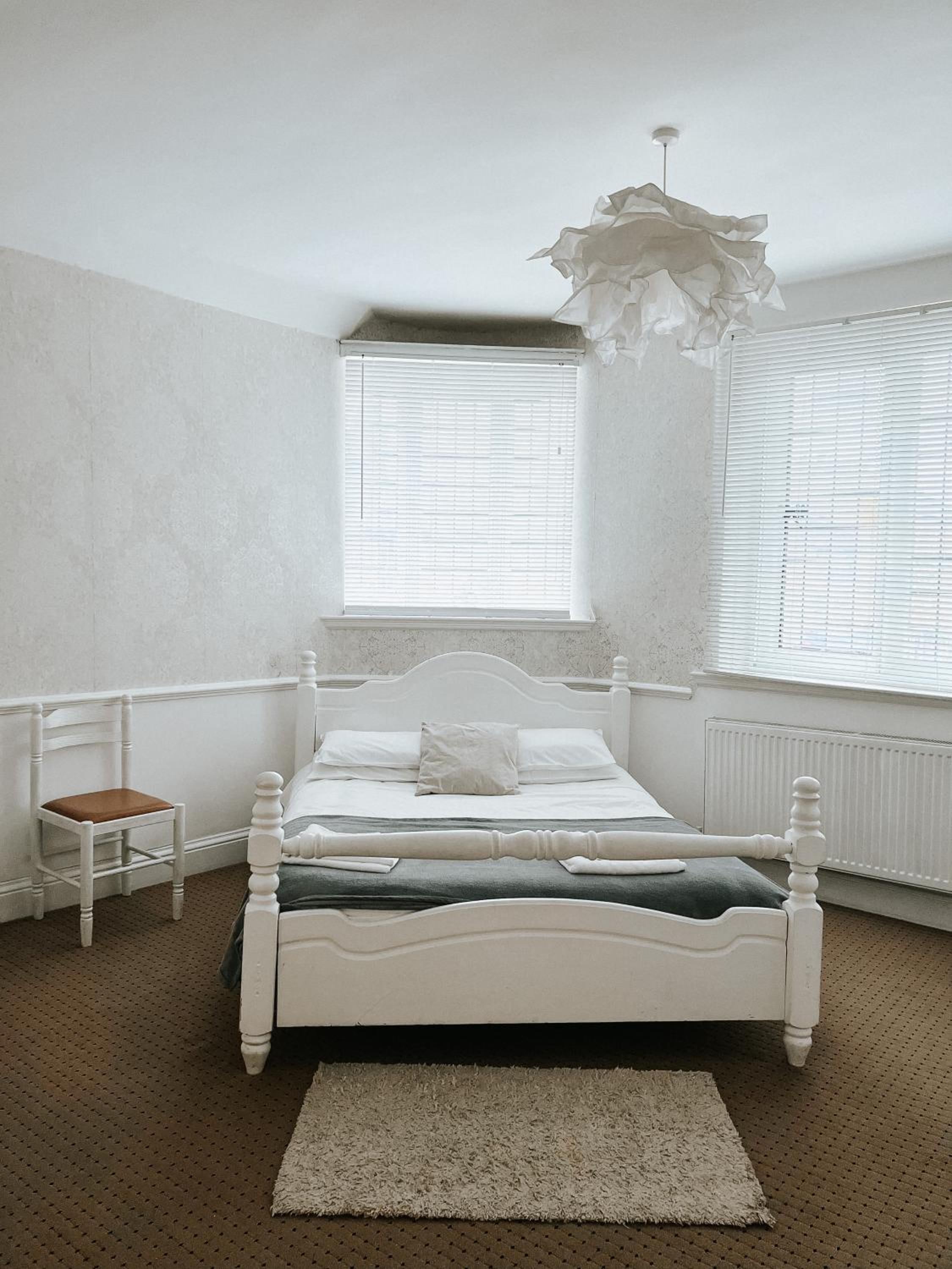 Standard King Room photo 1