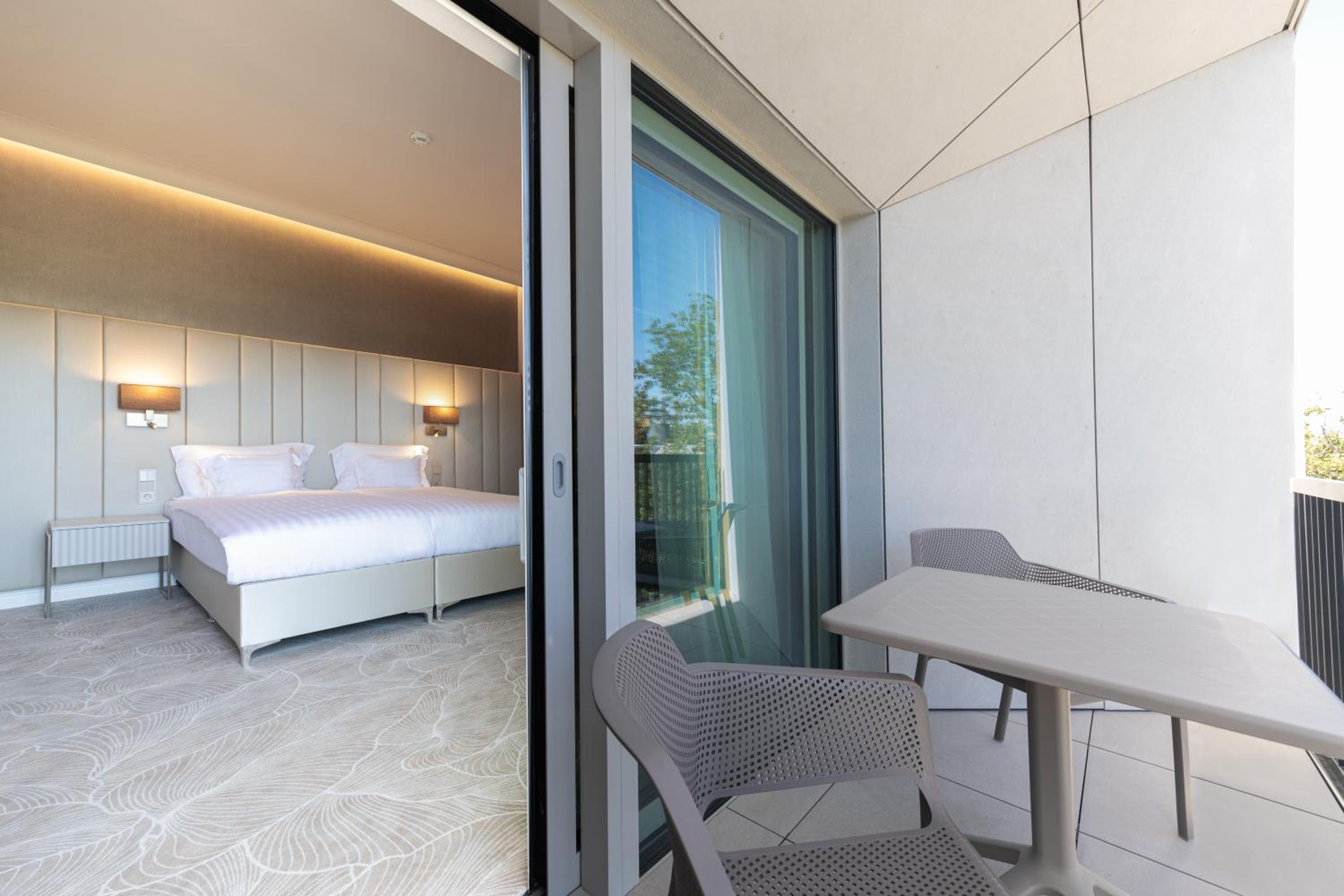 Twin Room with Terrace - Photo 5