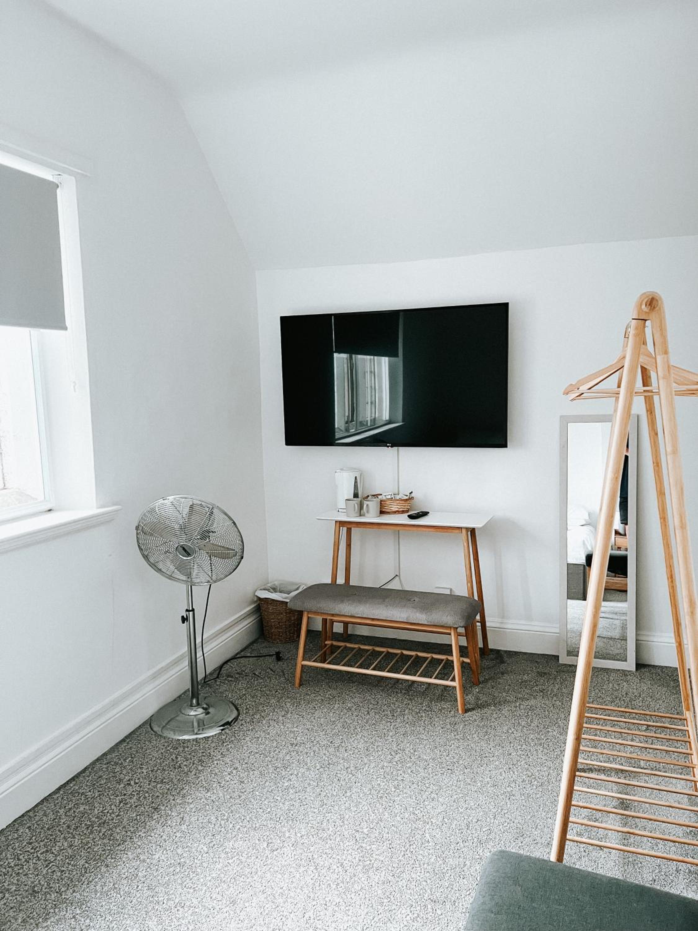 Double Room with Private External Bathroom photo 3