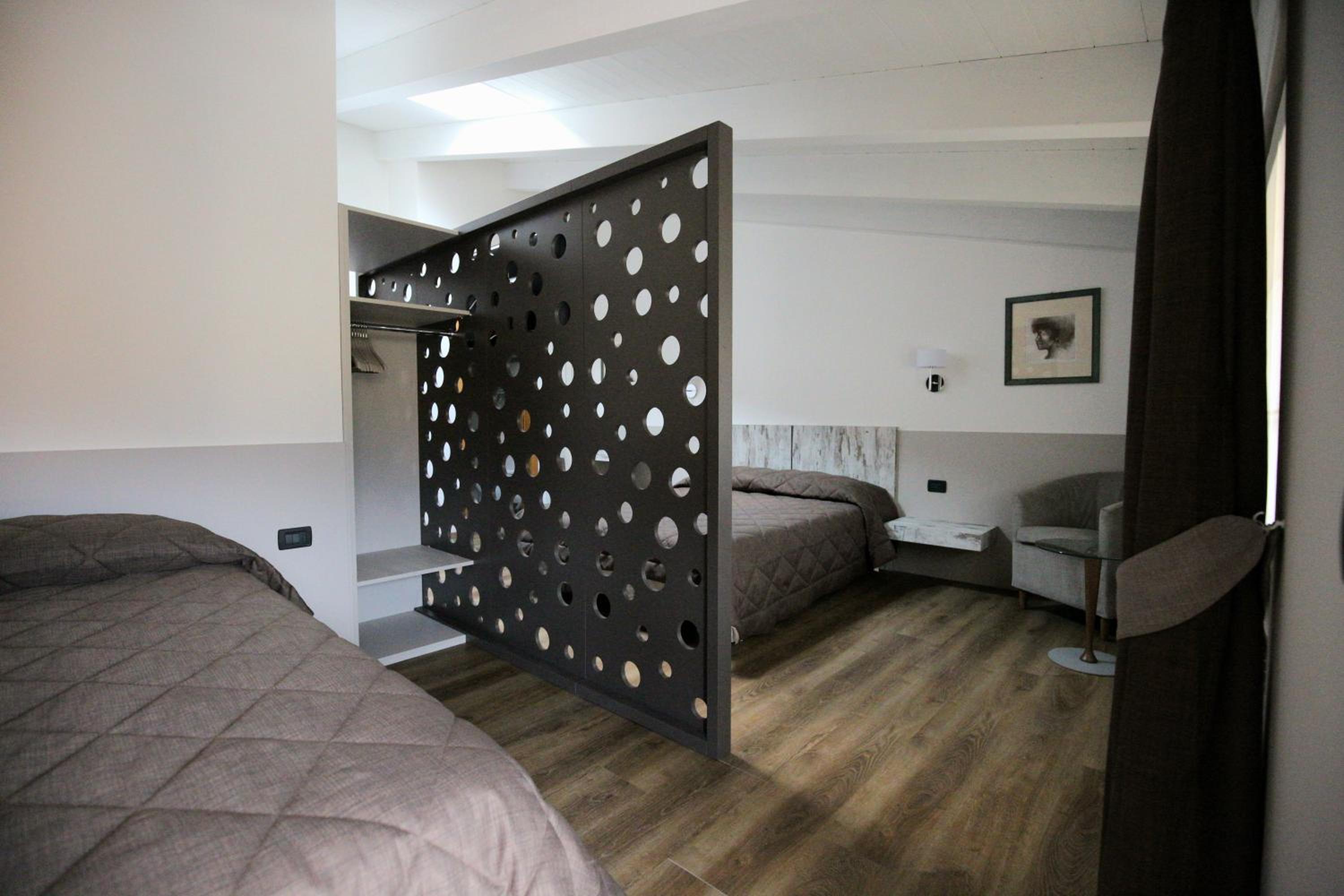 Quadruple Room (4 Adults) photo 3