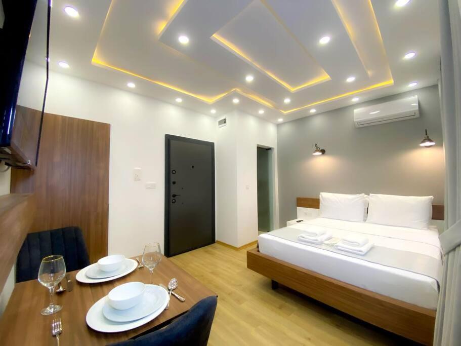 Double Room With Private Bathroom photo 3