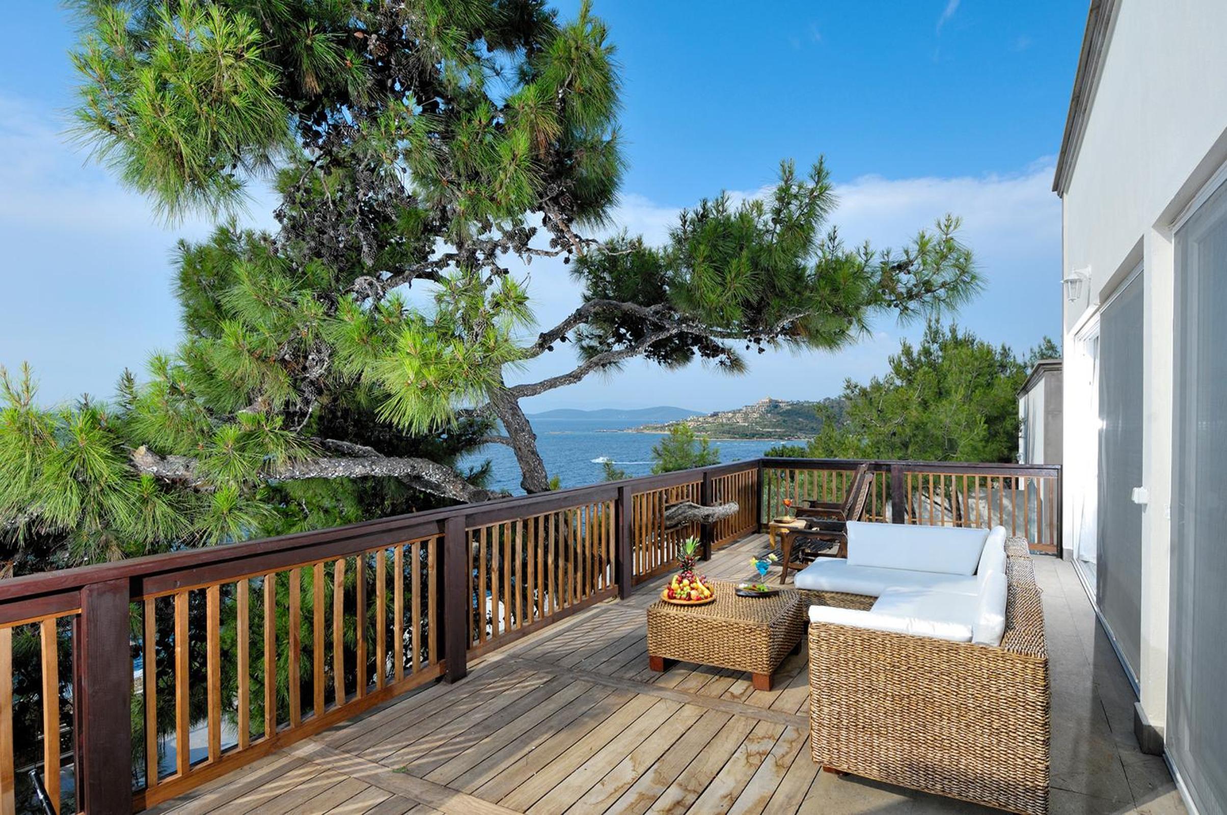 Family Suite with Sea View - Photo 9