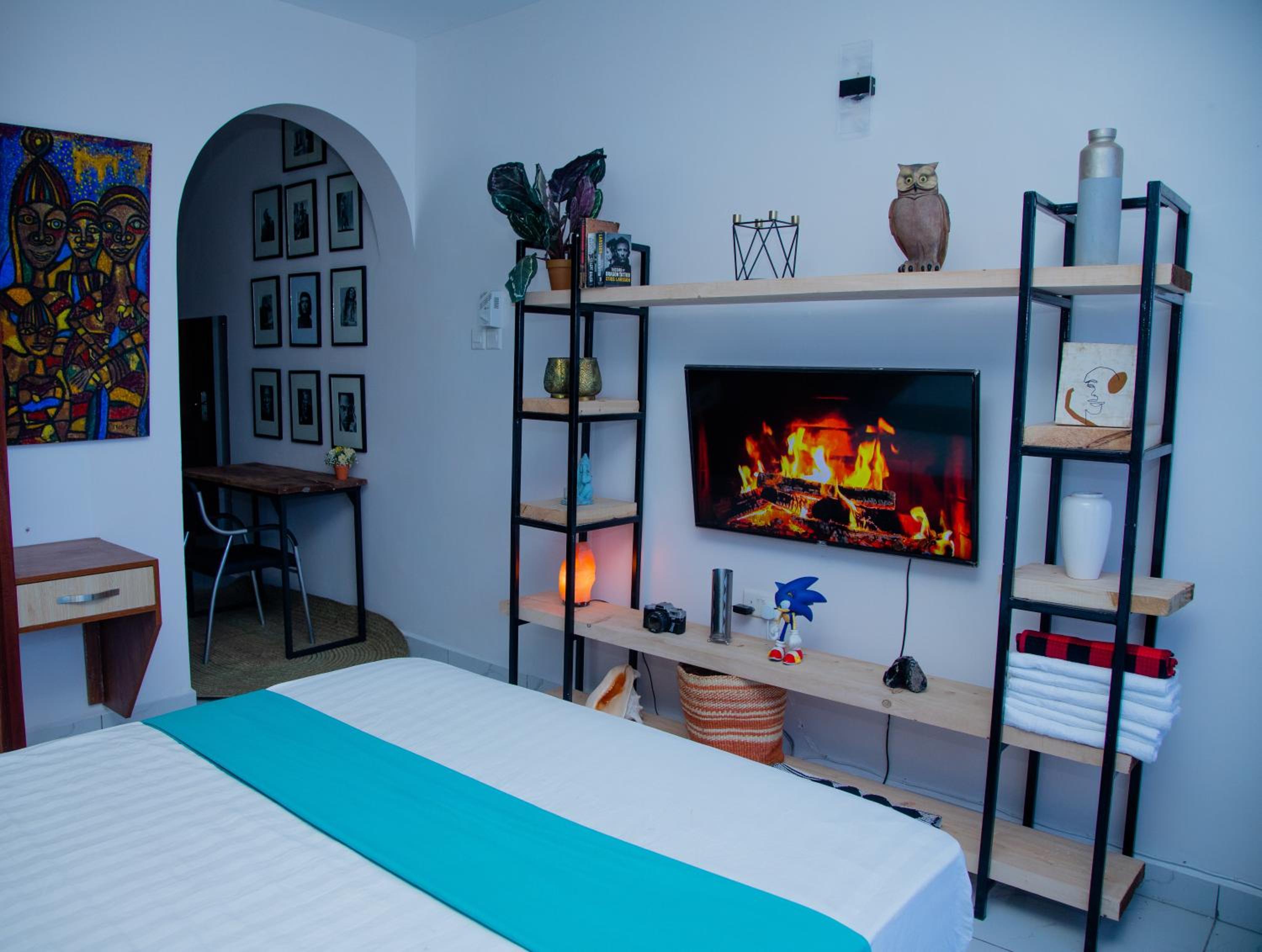 One-Bedroom Apartment