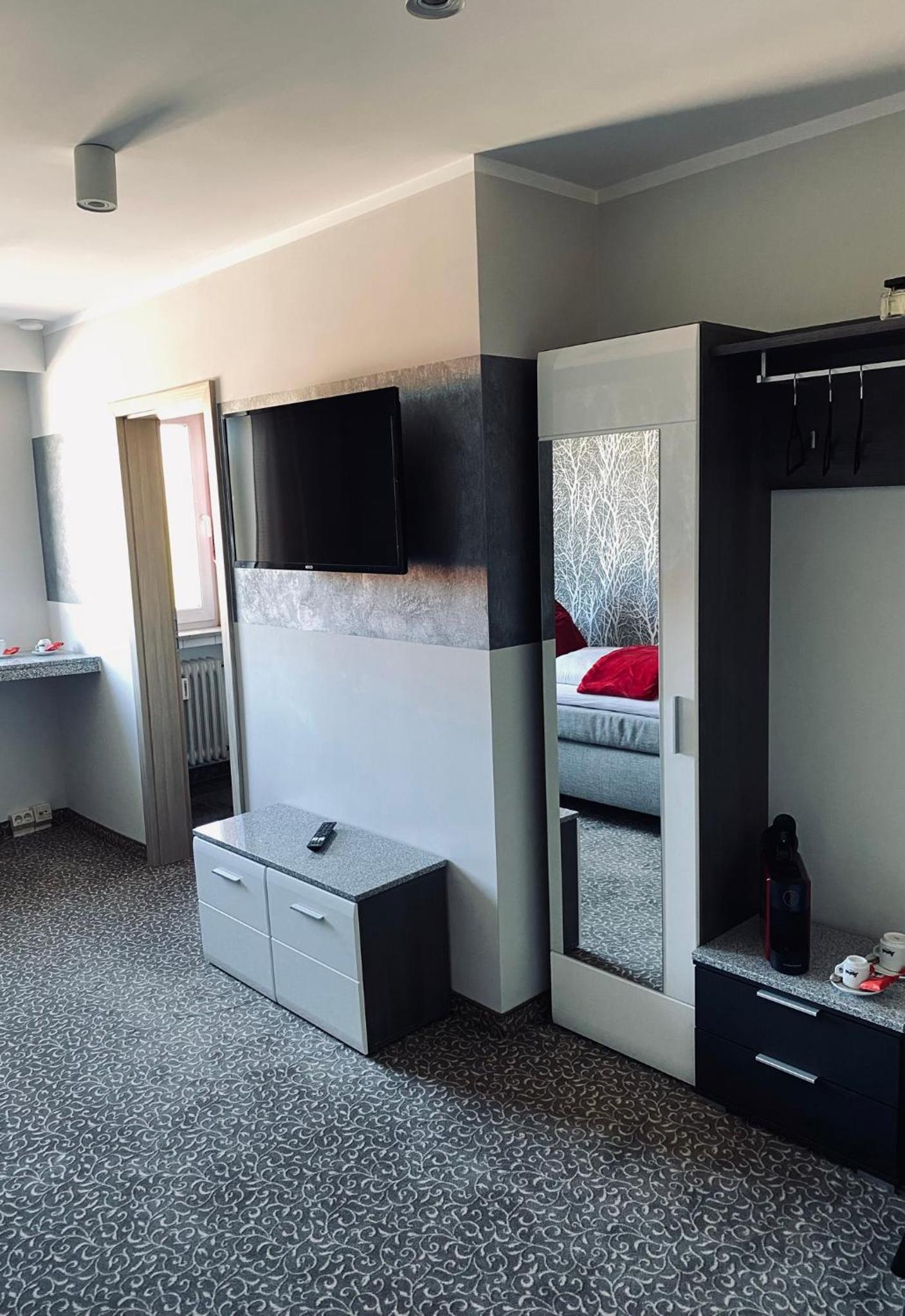 Large Double Room photo 3