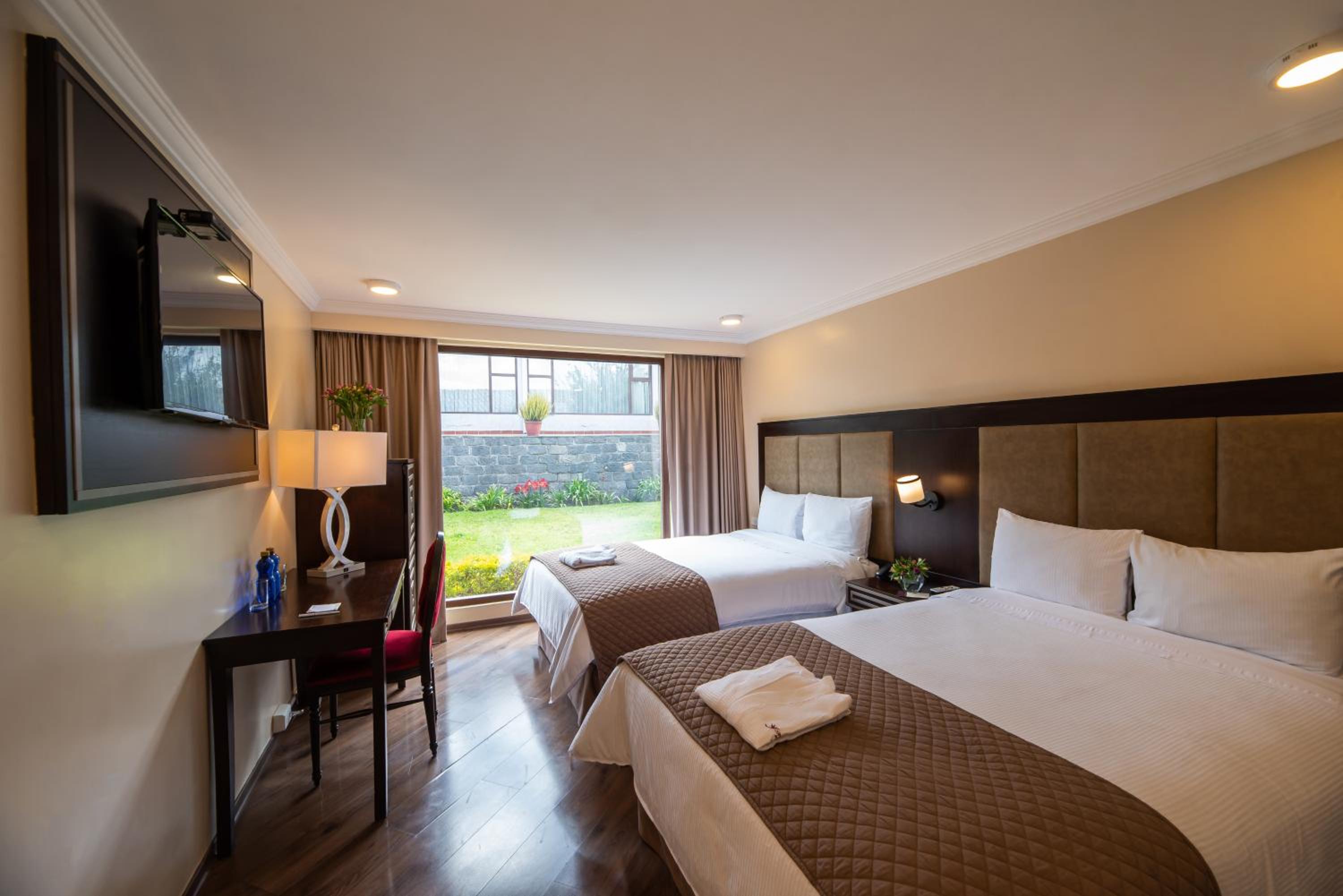 Deluxe Double Room photo 3