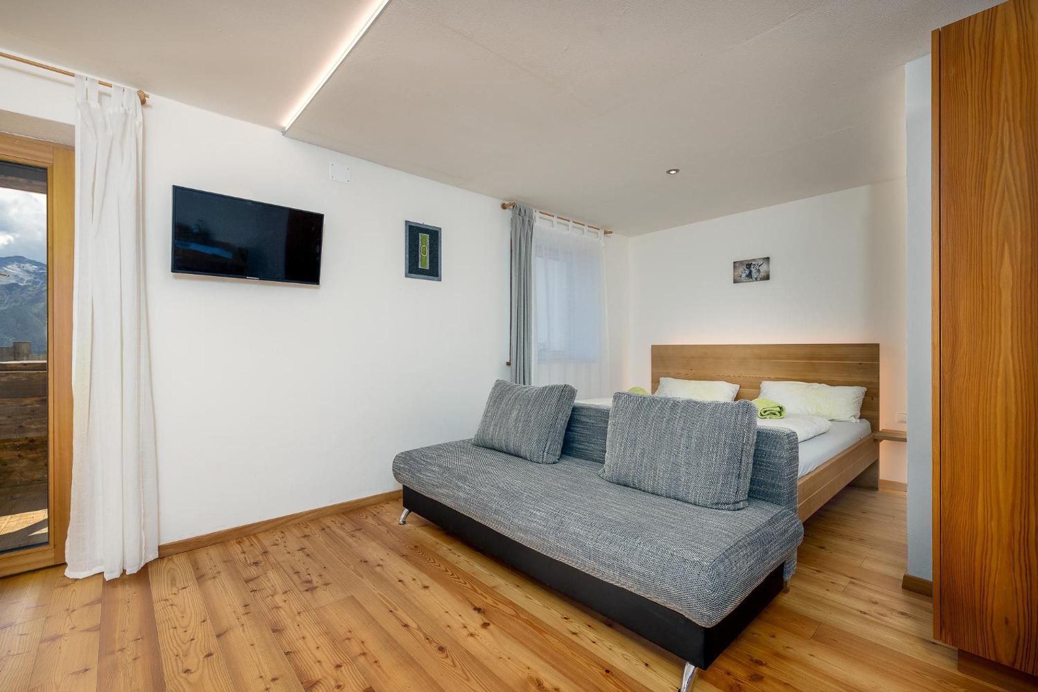 Studio with Terrace