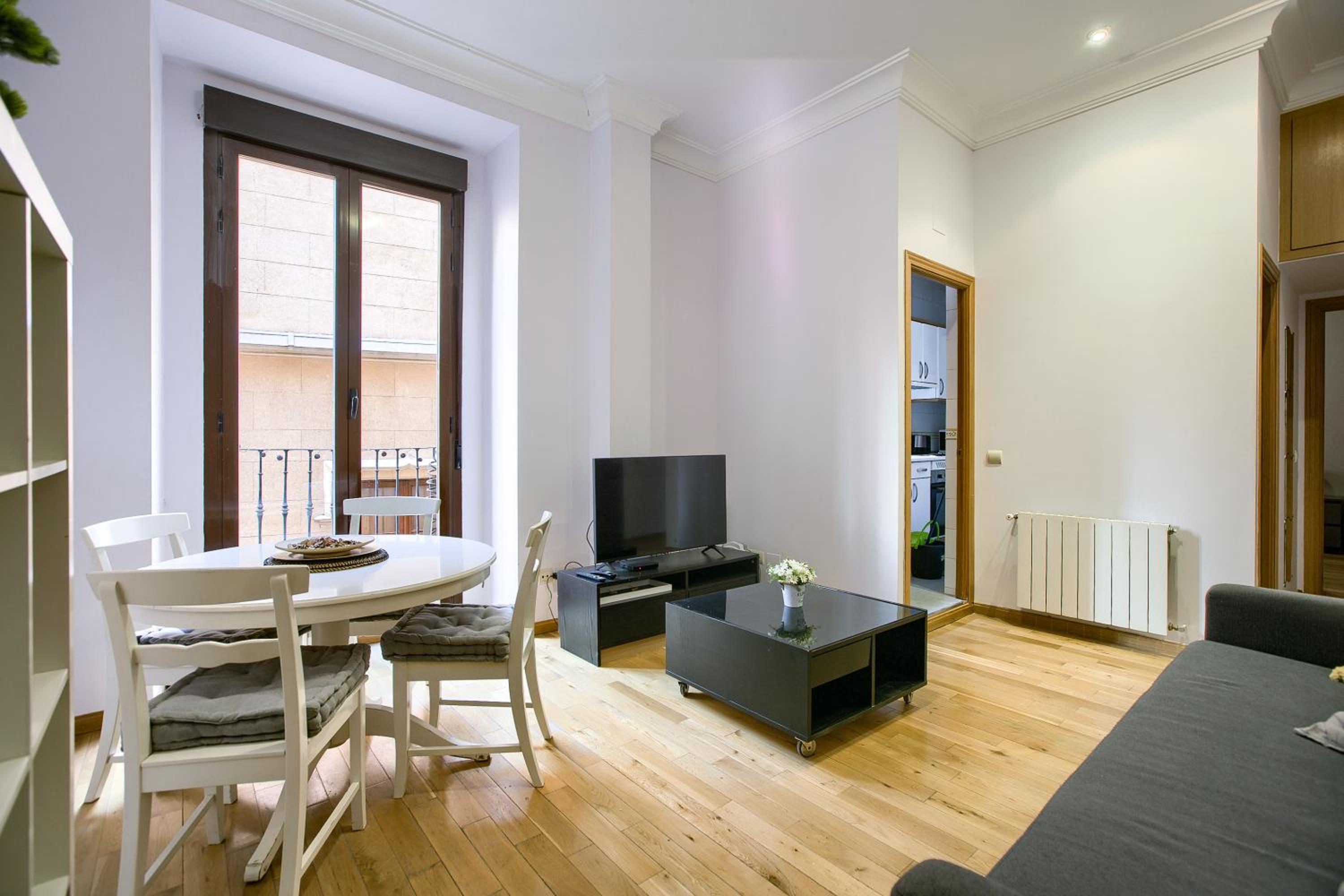 Apartment photo 3